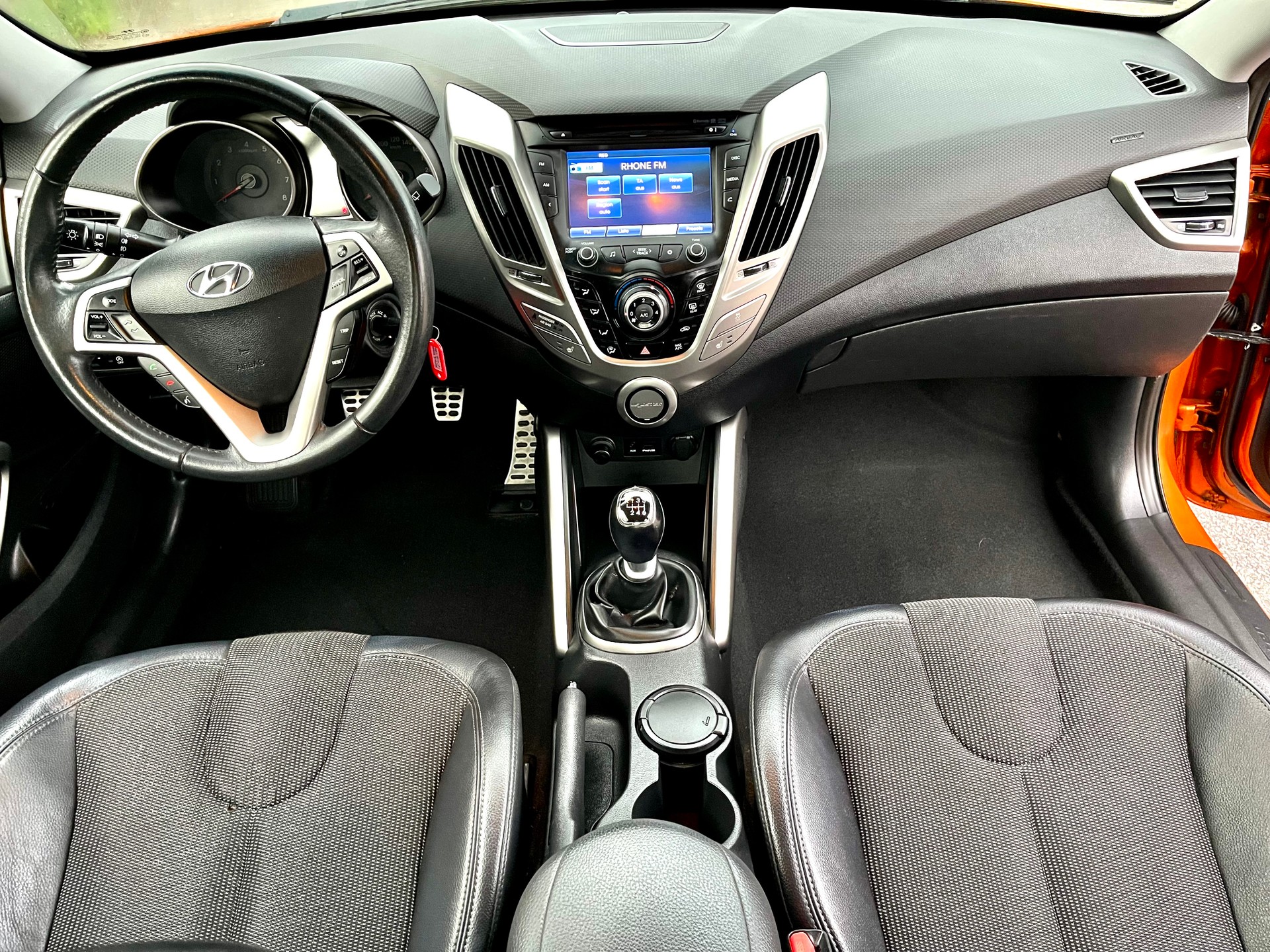 HYUNDAI Veloster 1.6 GDI-image-1