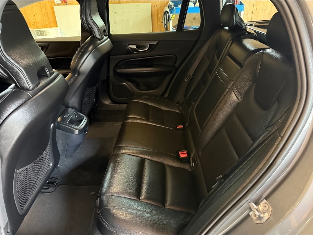 VOLVO V60 Cross Country D4 AWD Geartronic-image-7