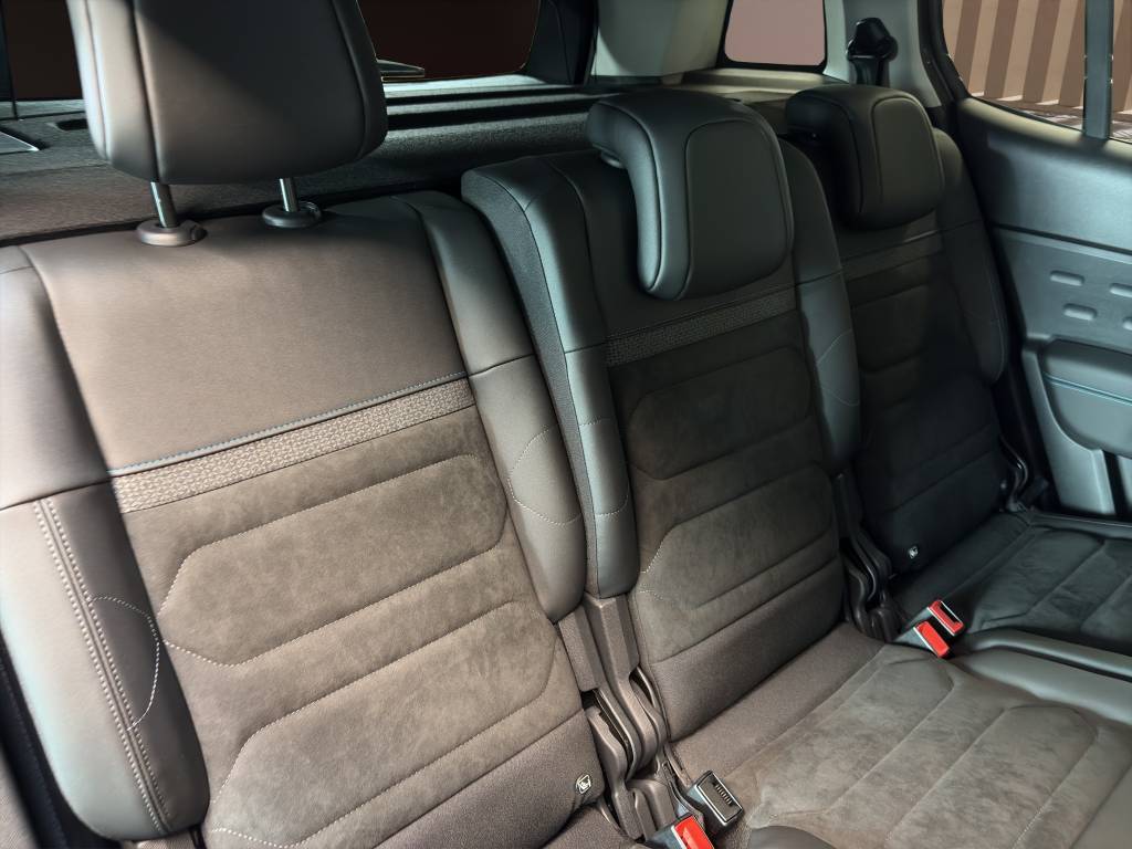 CITROEN C5 Aircross 1.6 PHEV Max-image-8