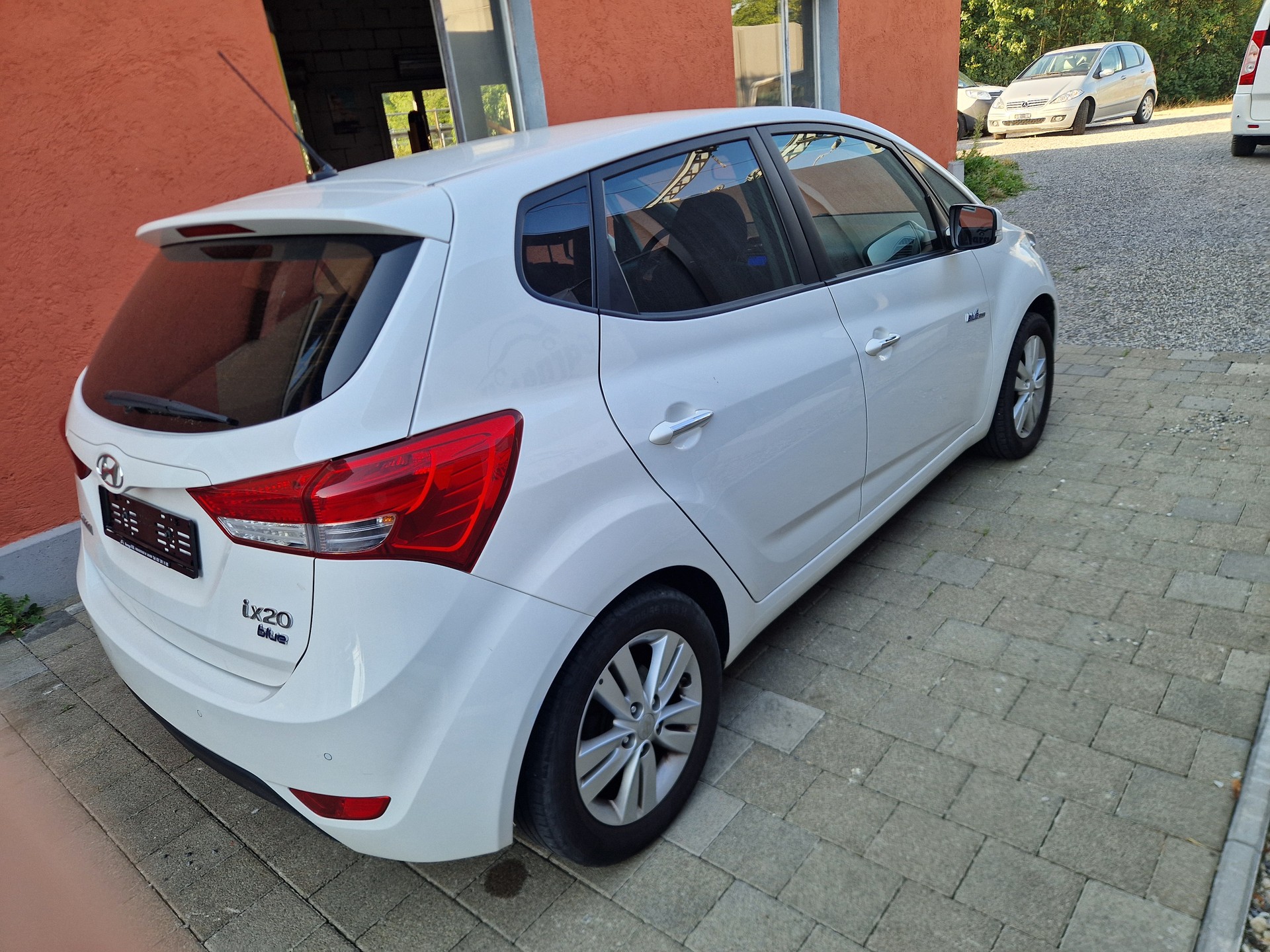 HYUNDAI iX20 1.6 Style-image-4