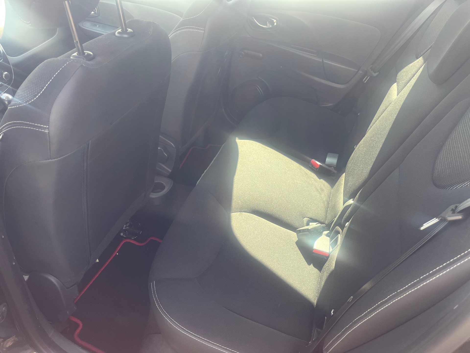 RENAULT Clio Grandtour 0.9 12V Swiss Edition-image-7