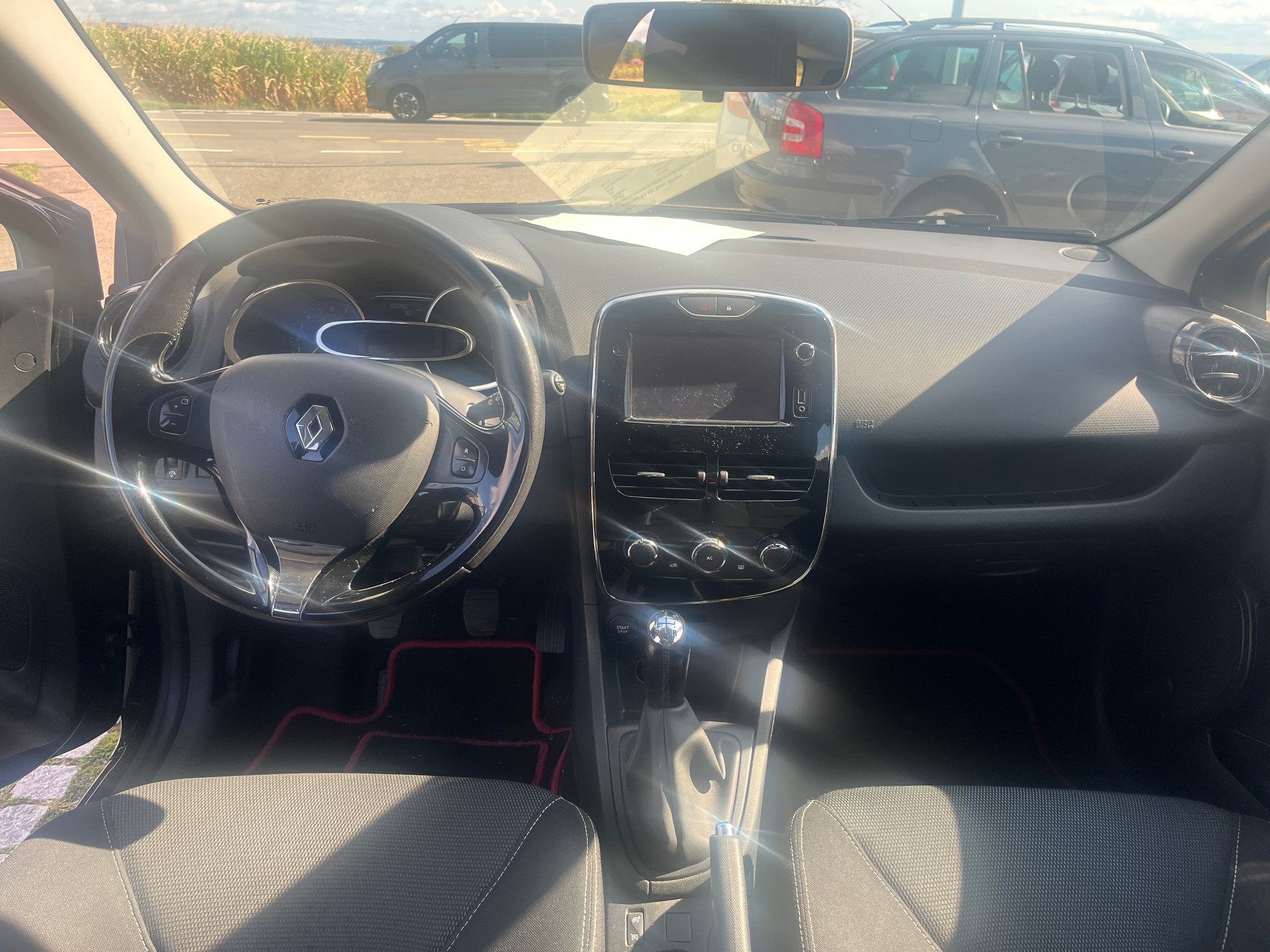 RENAULT Clio Grandtour 0.9 12V Swiss Edition-image-6