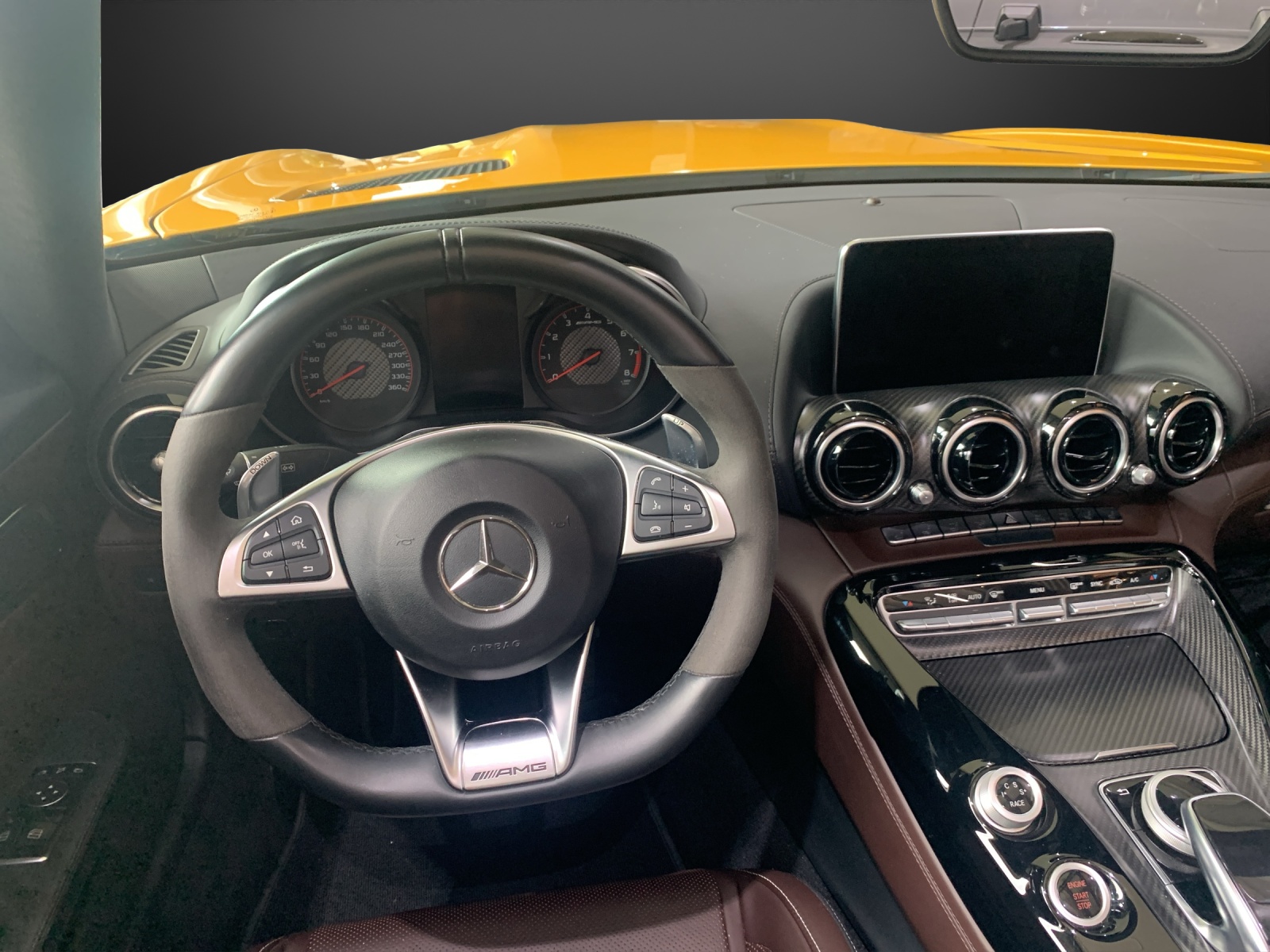 MERCEDES-BENZ AMG GT C Roadster Speedshift DCT-image-7