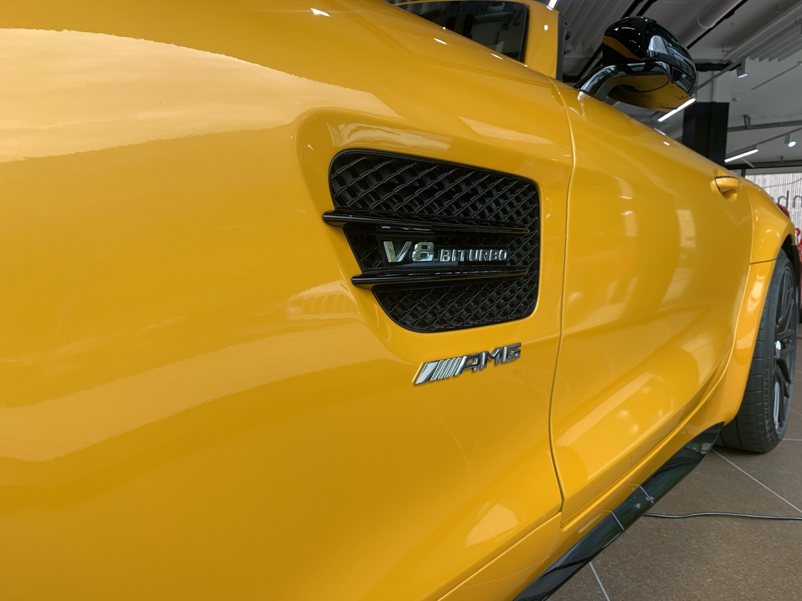 MERCEDES-BENZ AMG GT C Roadster Speedshift DCT-image-9