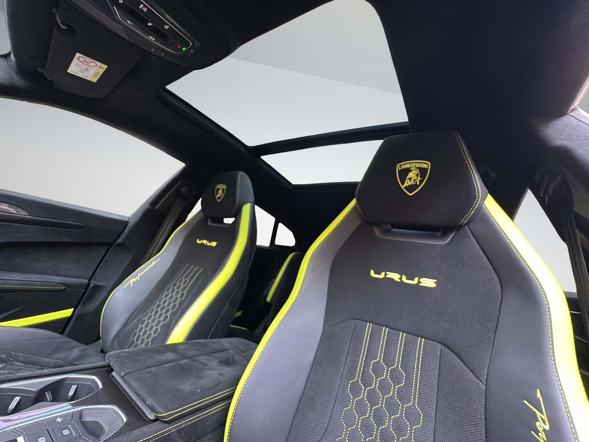LAMBORGHINI Urus 4.0 Performante-image-16