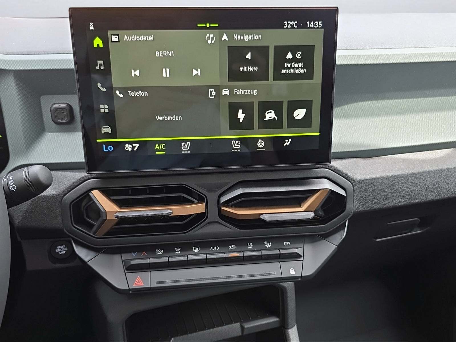 DACIA Duster 1.2 Hybrid Extreme 4WD-image-9