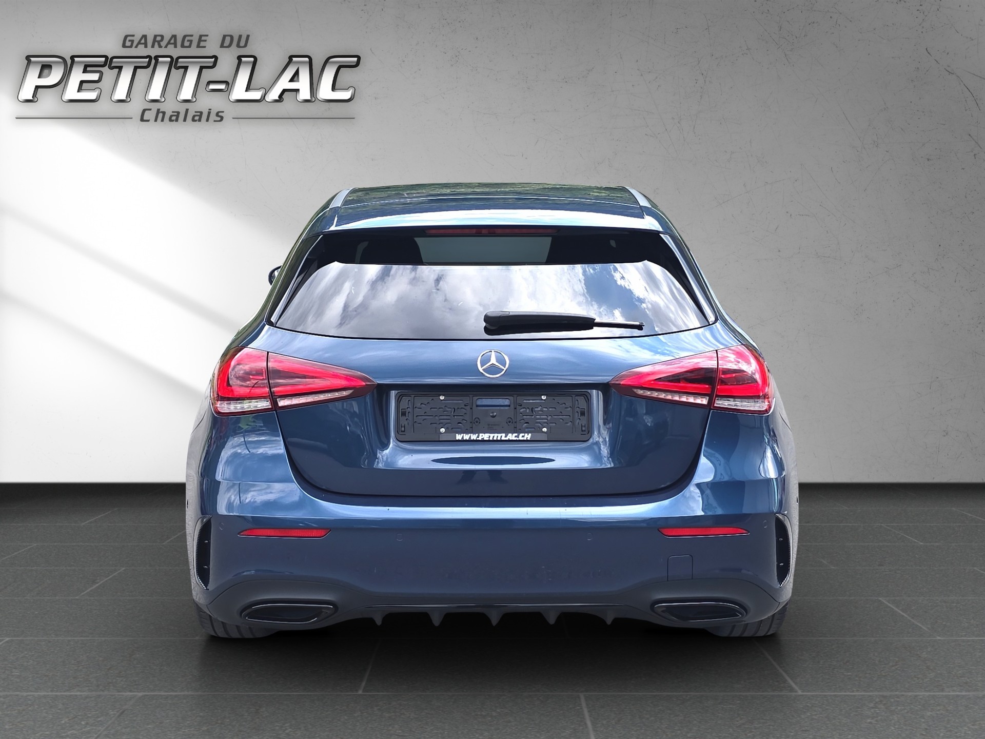 MERCEDES-BENZ A 220 Progressive 7G-DCT 4Matic-image-4