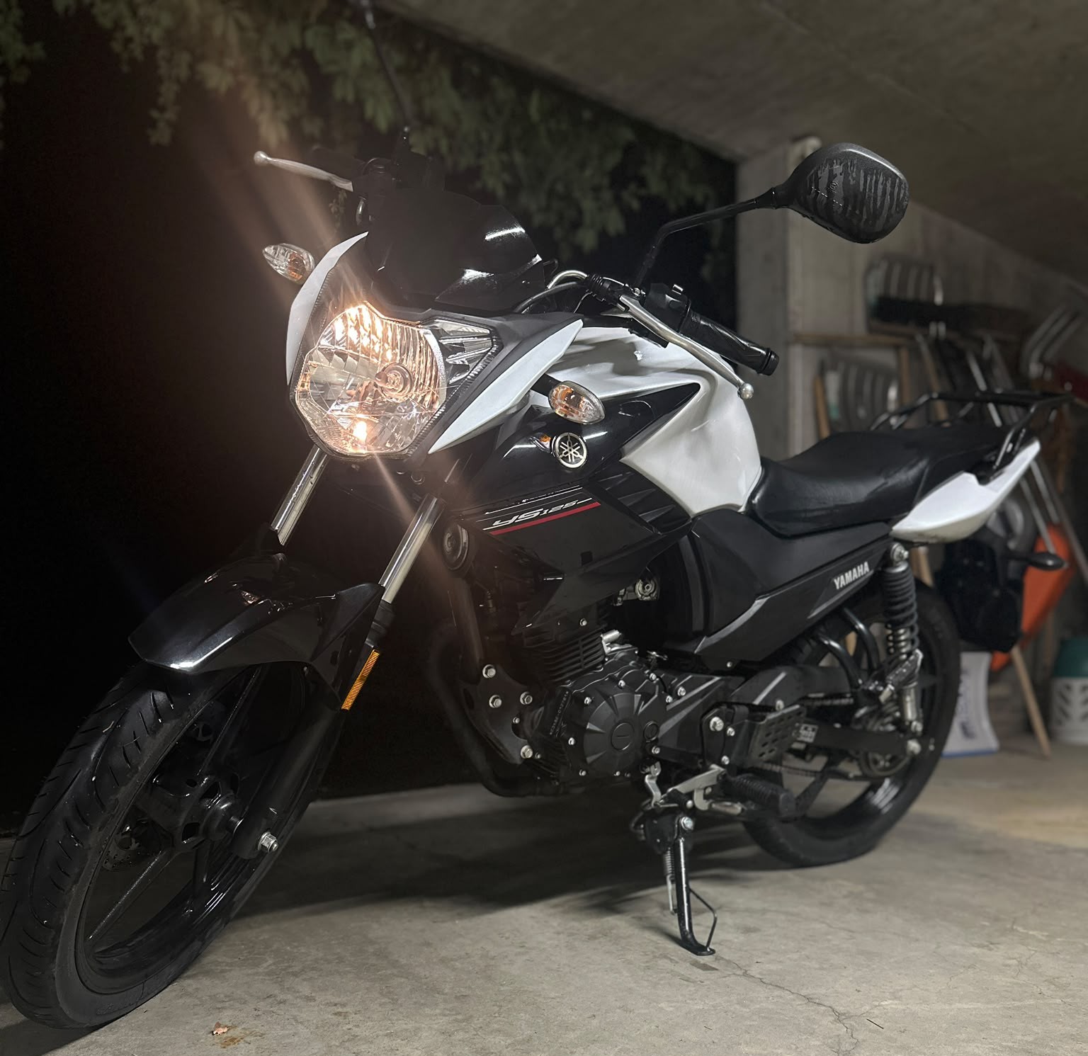 YAMAHA YS 125 UBS