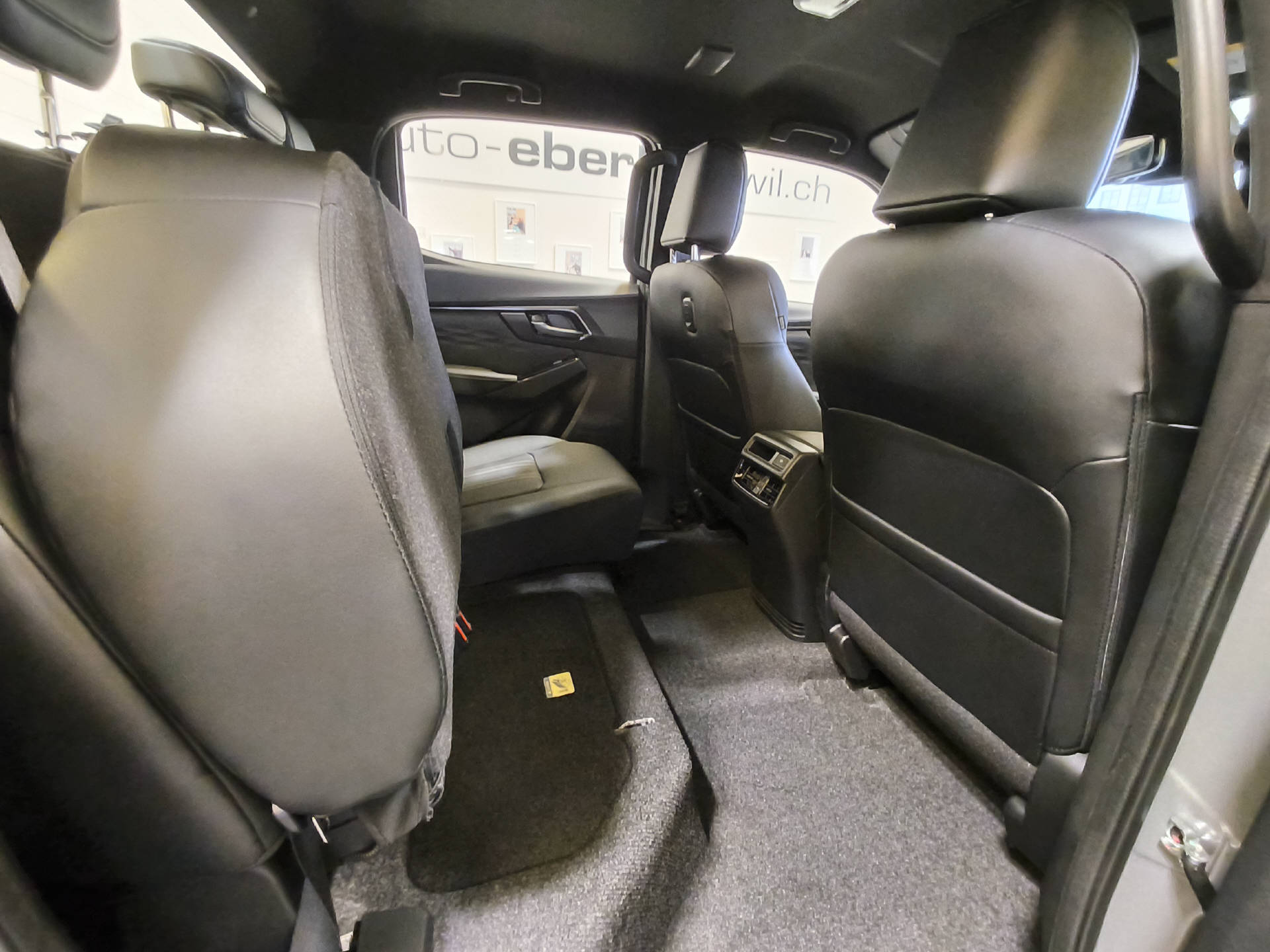ISUZU D-Max Crew Pick-up 2.2 DDi Nitro Sport 4x4-image-13