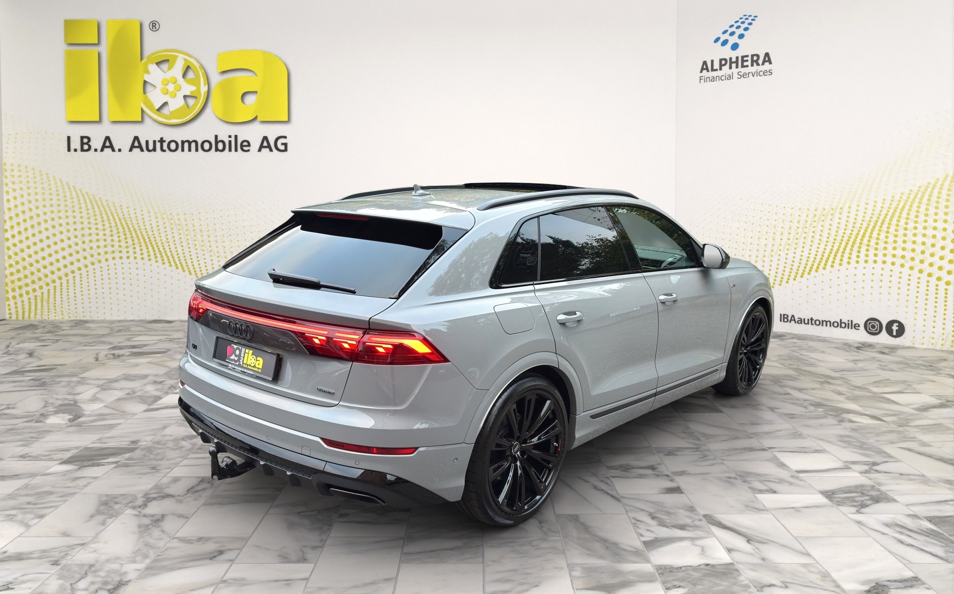 AUDI Q8 TFSI e quattro Competition 4x4 360 kW-image-4