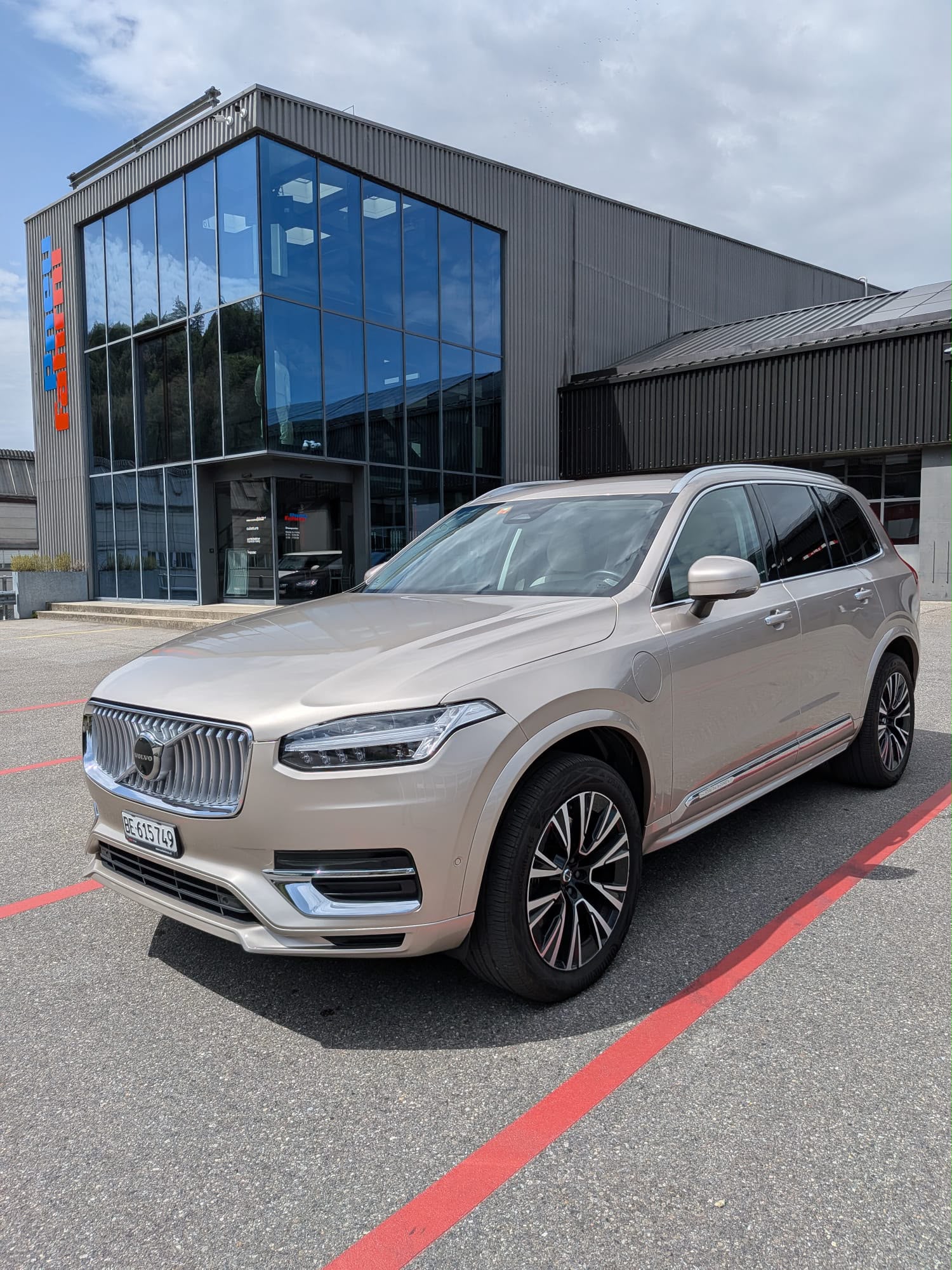 VOLVO XC90 T8 eAWD PluginHybrid Plus Bright Geartronic-image-0
