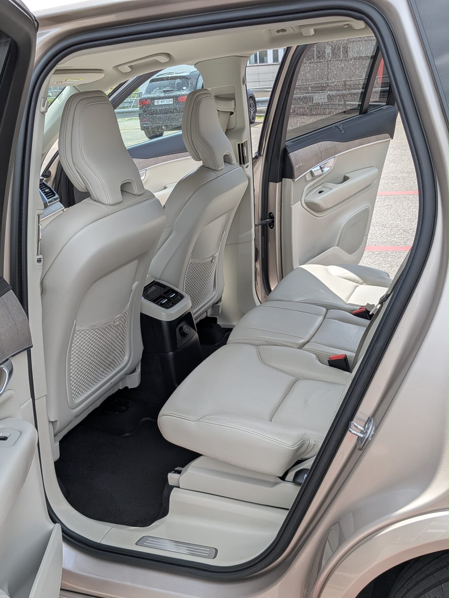 VOLVO XC90 T8 eAWD PluginHybrid Plus Bright Geartronic-image-11