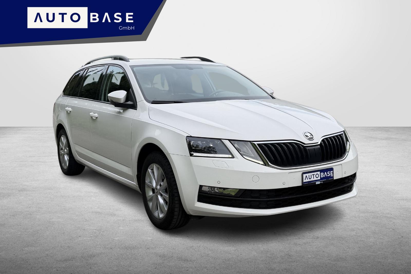 SKODA Octavia Combi 1.5 TSI Ambition-image-6