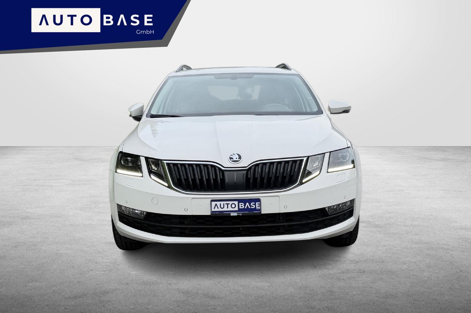 SKODA Octavia Combi 1.5 TSI Ambition-image-7