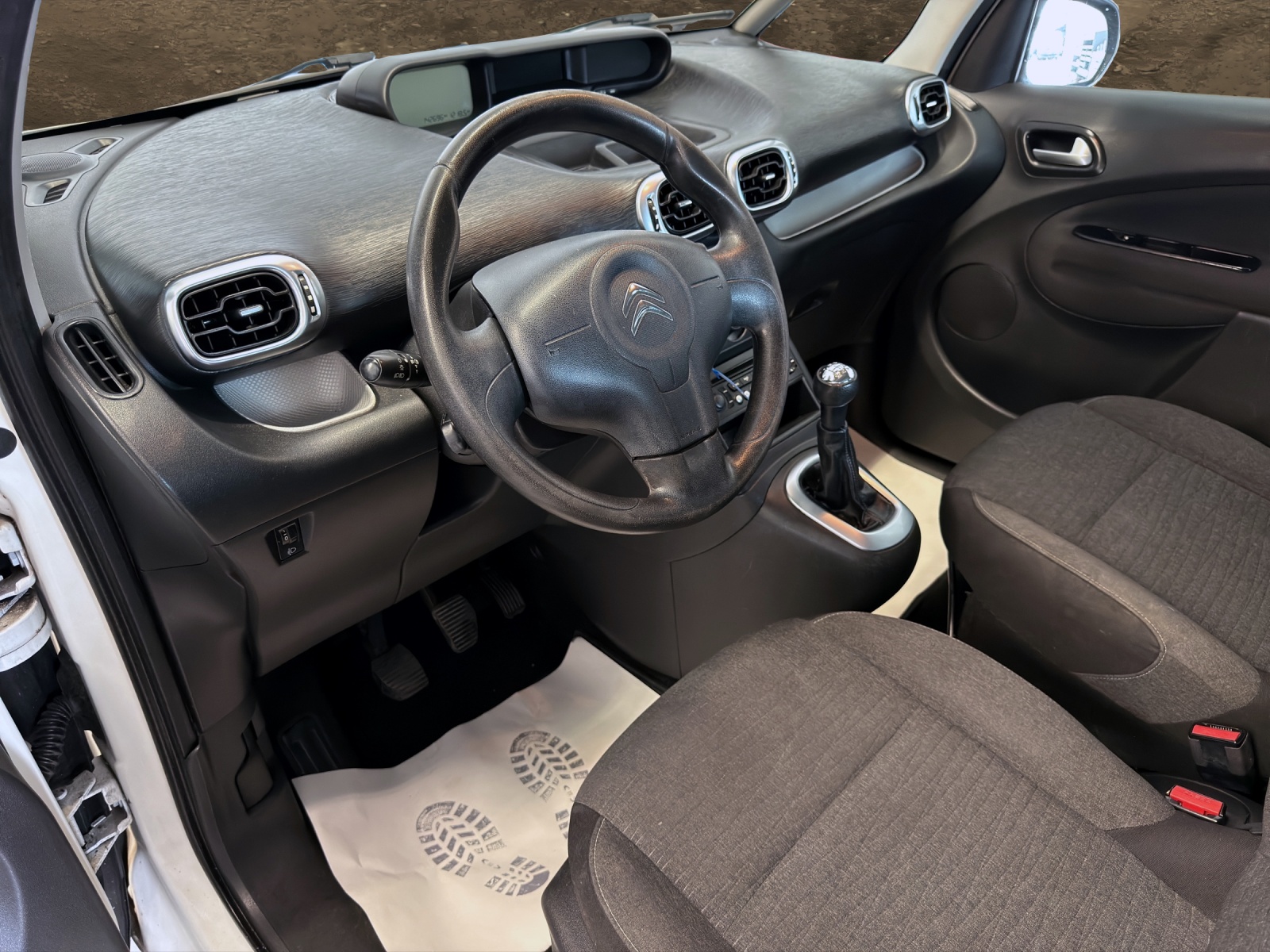 CITROEN C3 Picasso 1.2 Pure Tech Séduction-image-7