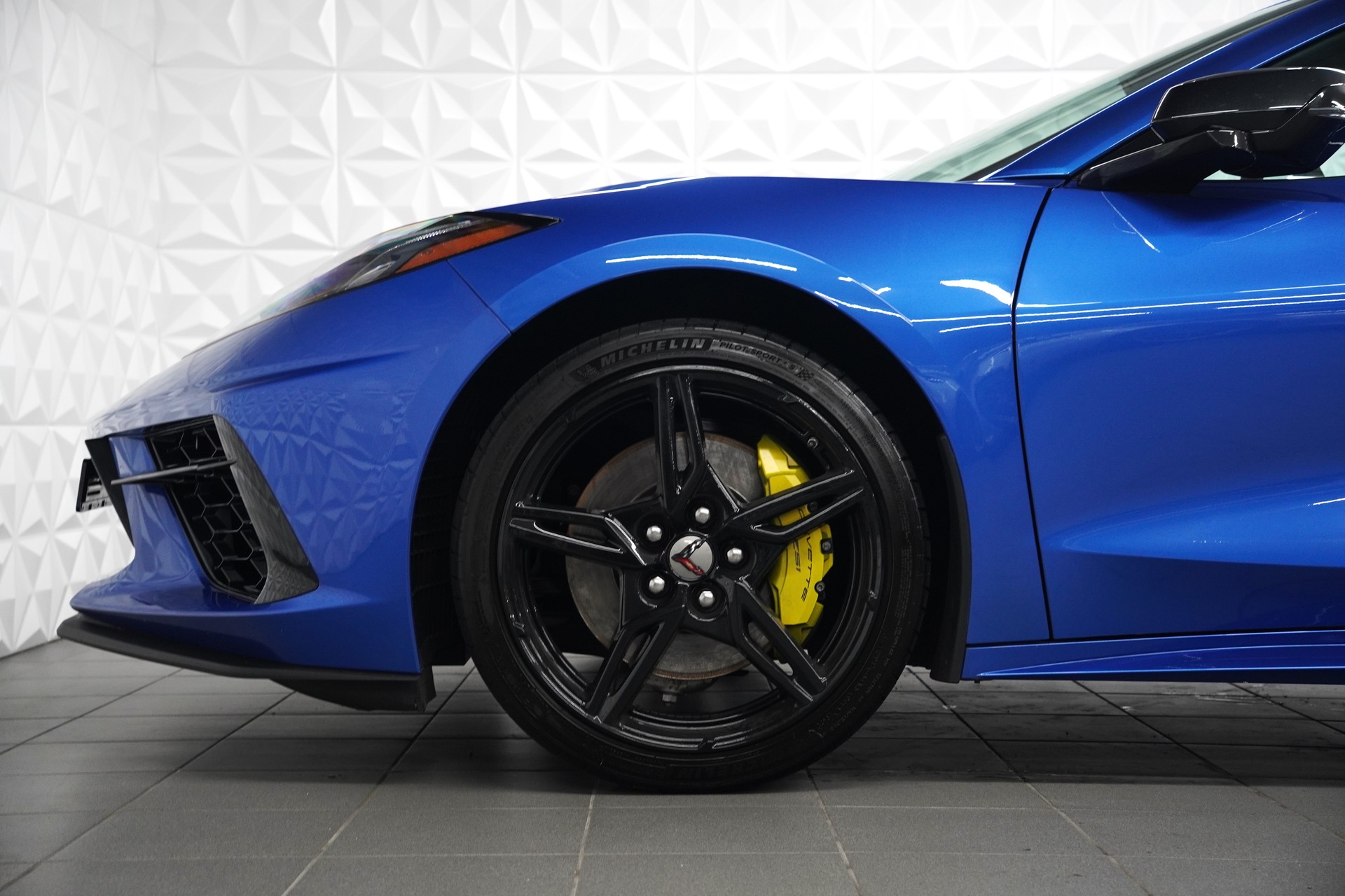 CHEVROLET Corvette Convertible Stingray 3LT Automatic-image-8
