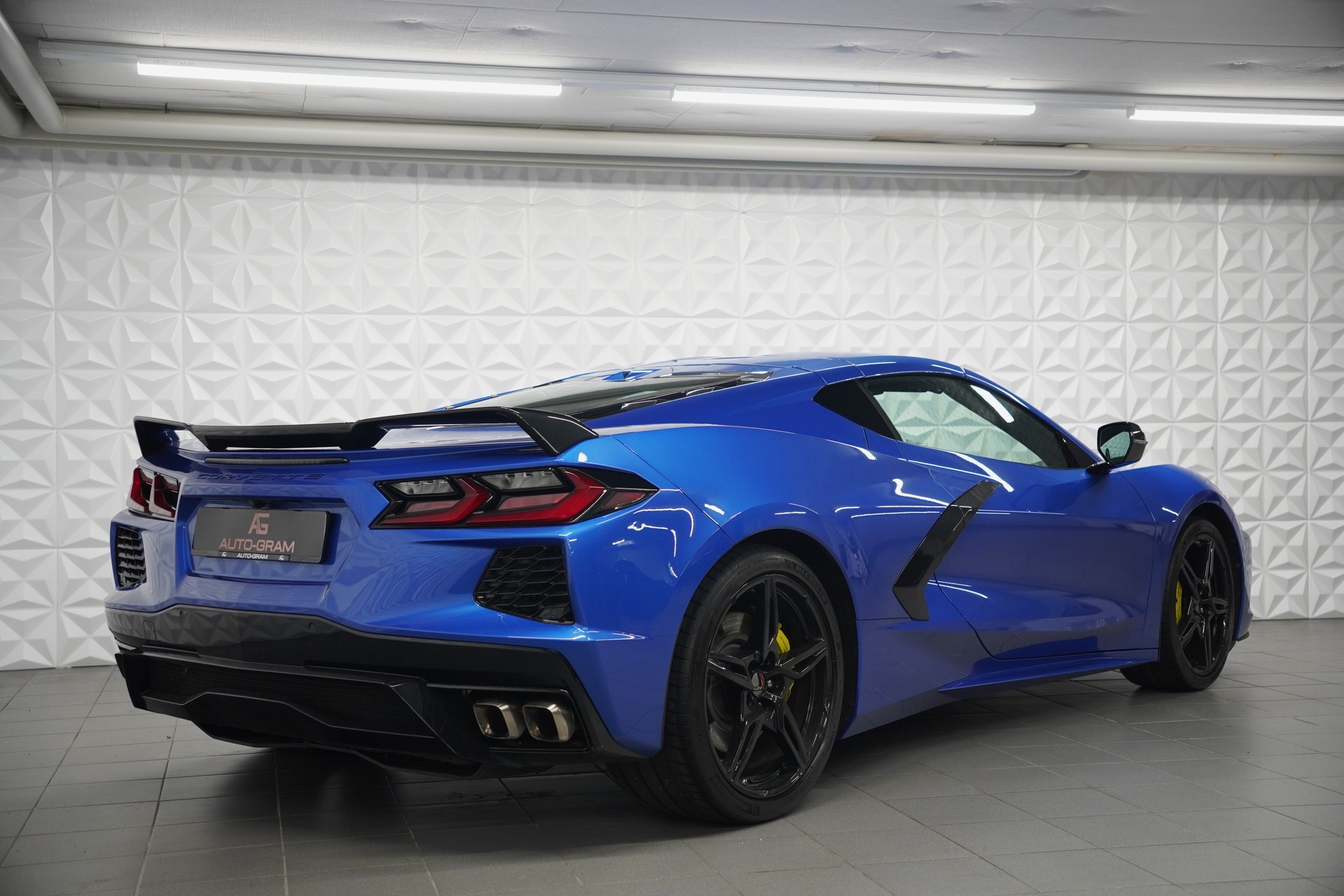 CHEVROLET Corvette Convertible Stingray 3LT Automatic-image-4