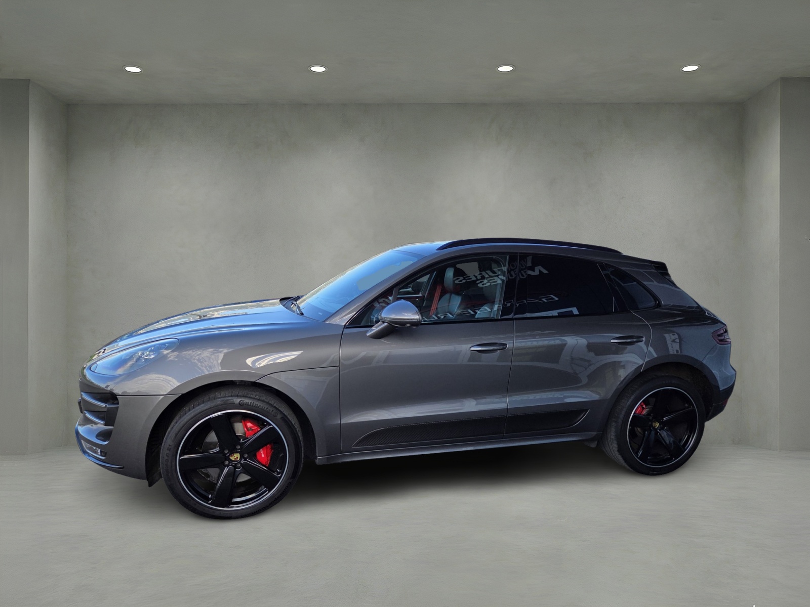 PORSCHE Macan Turbo PDK-showroom-element-3