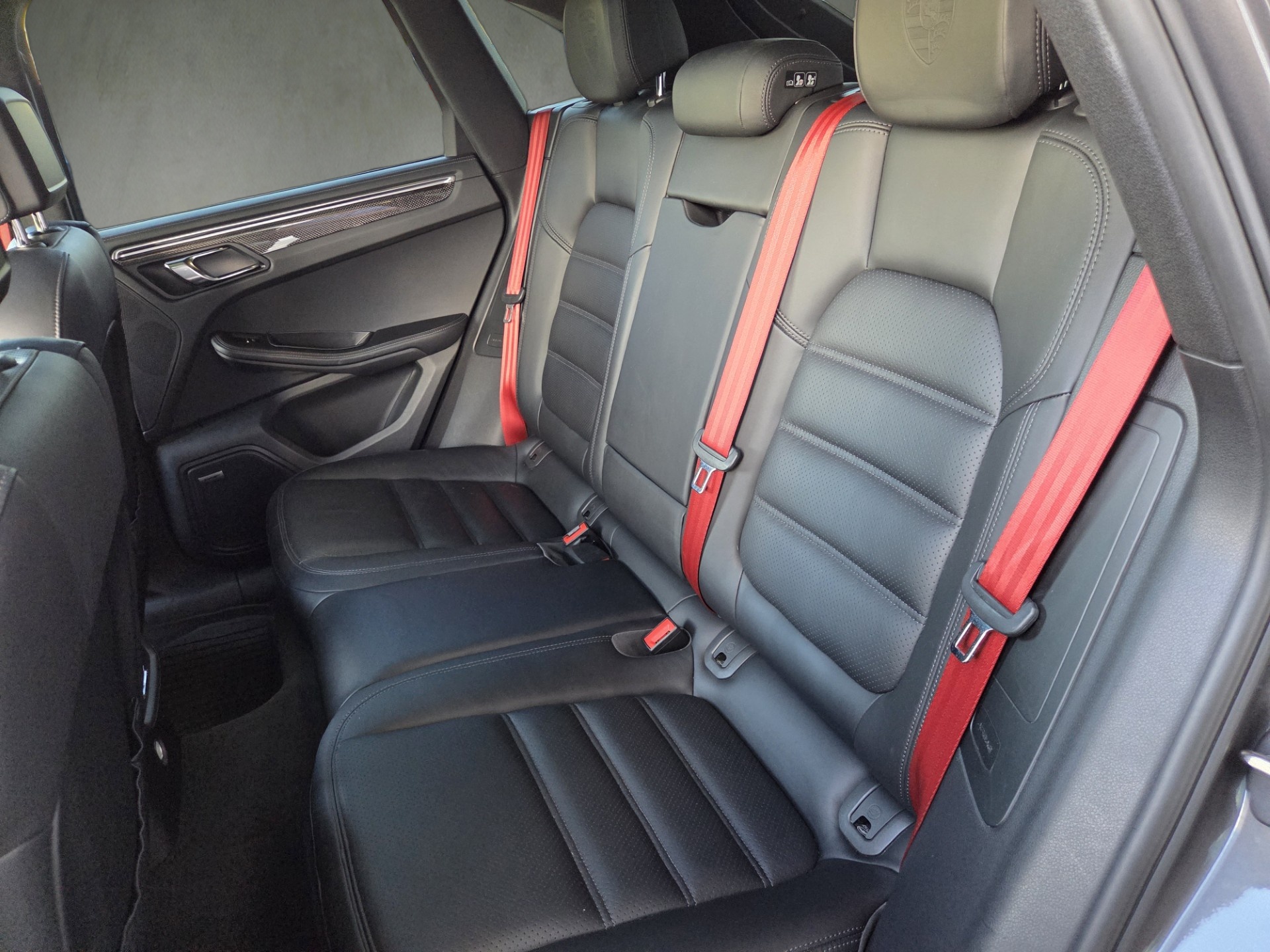 PORSCHE Macan Turbo PDK-image-15
