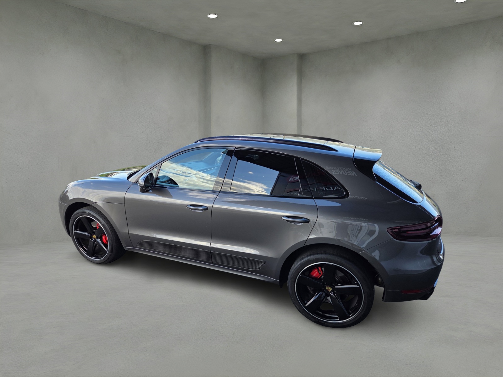 PORSCHE Macan Turbo PDK-image-4