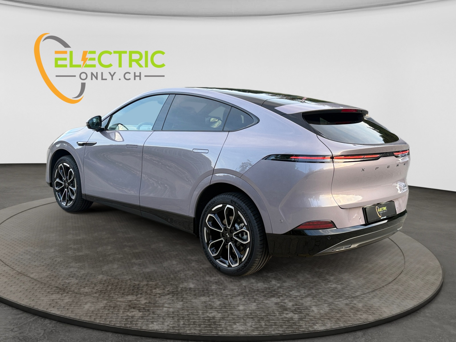 XPENG G6 80kWh Performance AWD-showroom-element-2