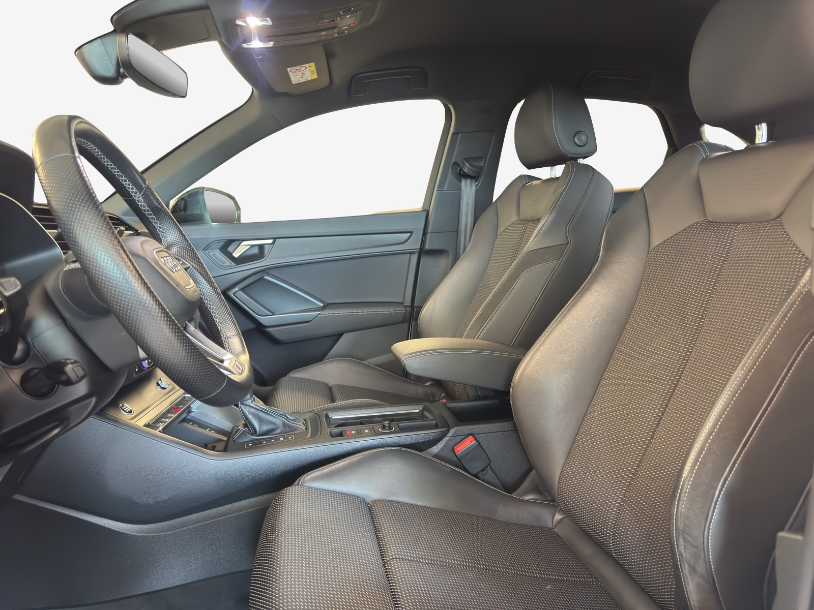 AUDI Q3 Sportback 35 TFSI S line Attraction S-tronic-image-7