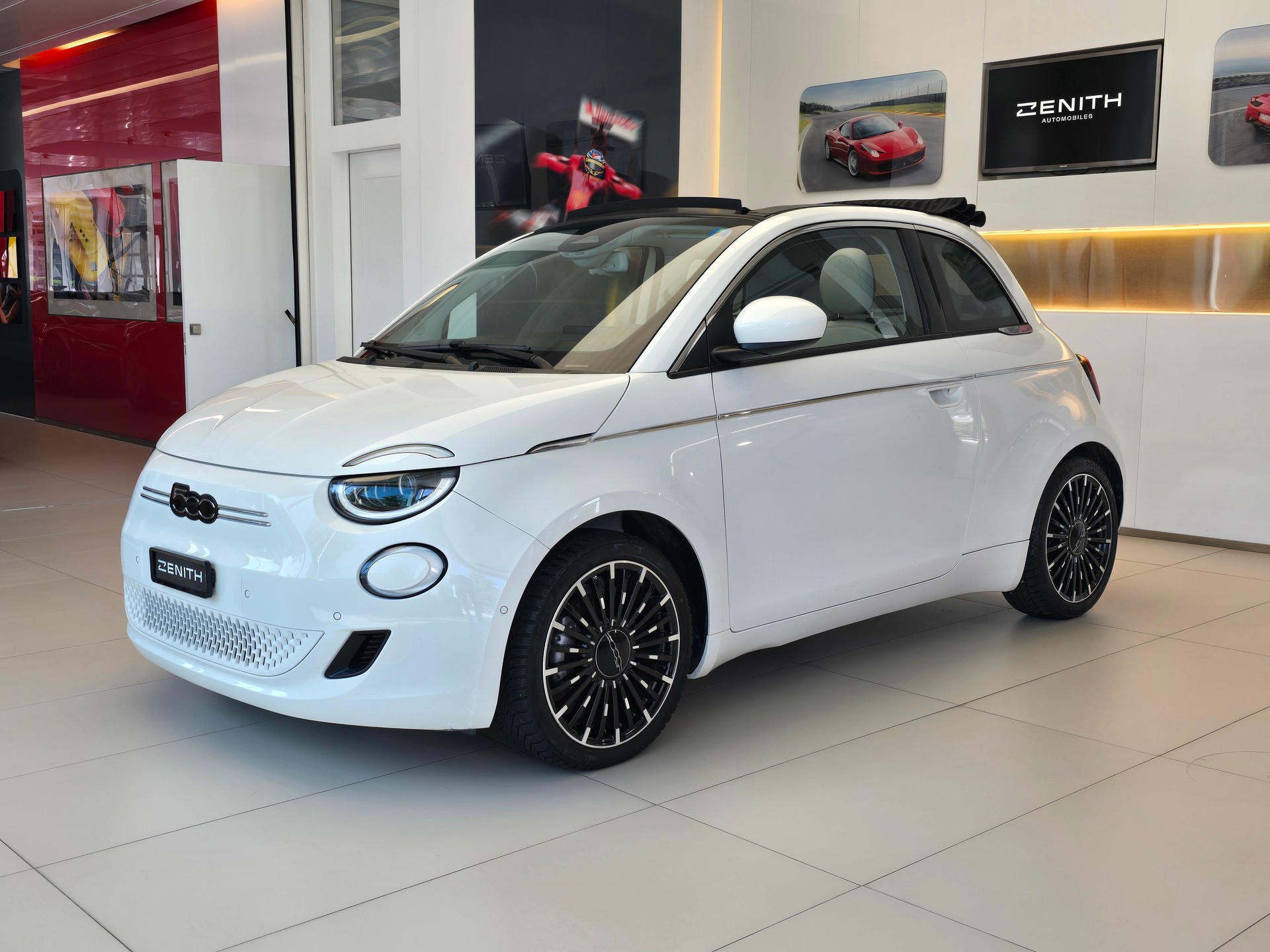 FIAT 500 C electric 87 kW Cult Edition-image-0