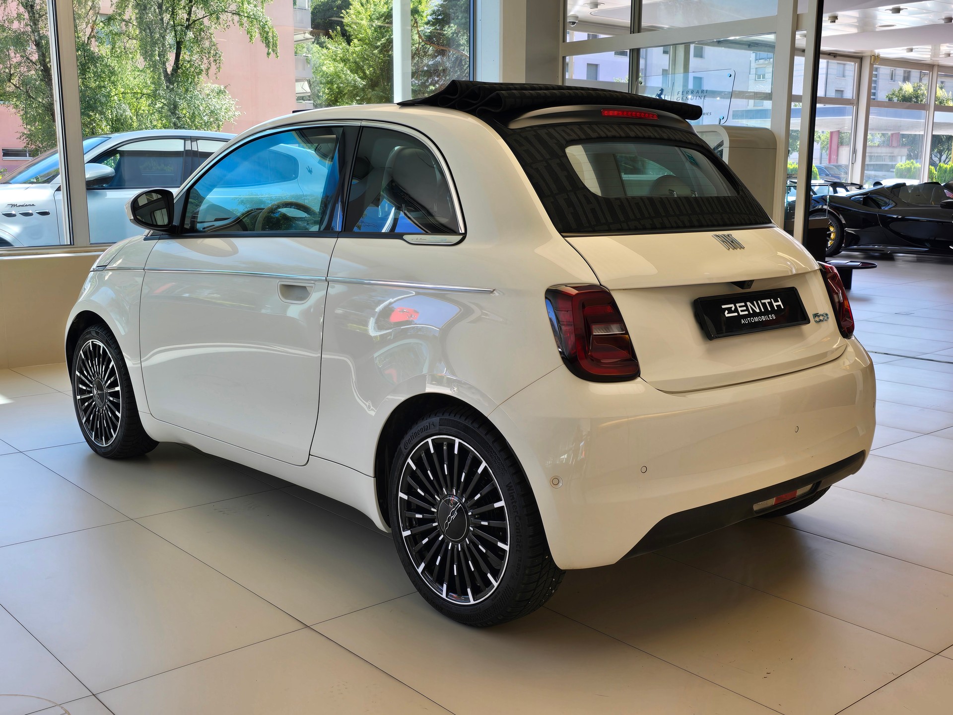 FIAT 500 C electric 87 kW Cult Edition-image-6