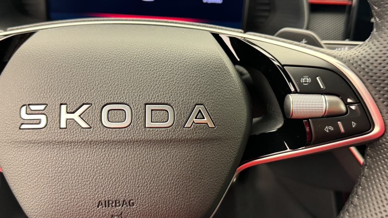SKODA Kamiq 1.5 TSI Monte Carlo DSG-image-9