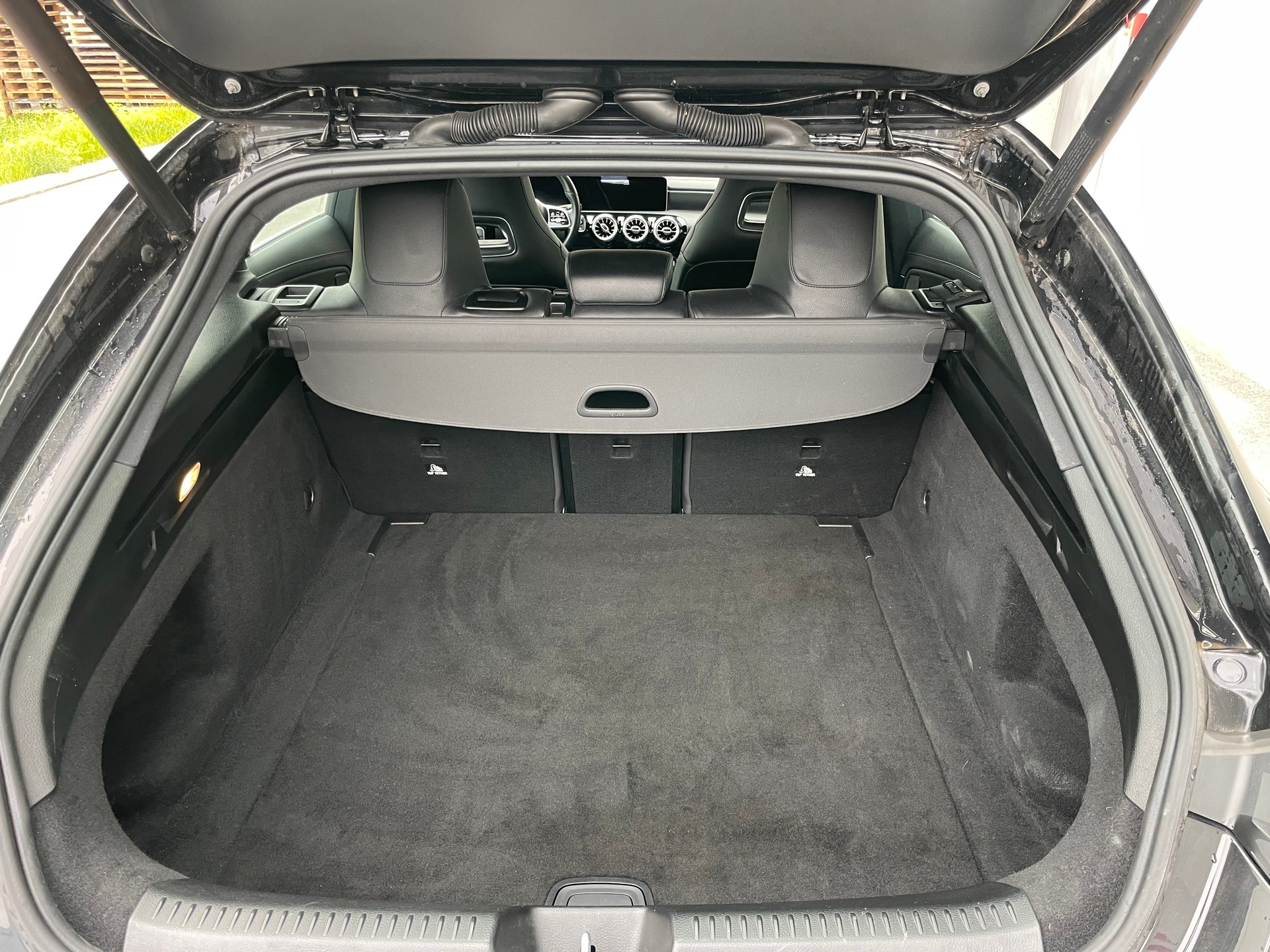 MERCEDES-BENZ CLA Shooting Brake 200 Progressive 7G-DCT (66)-image-17