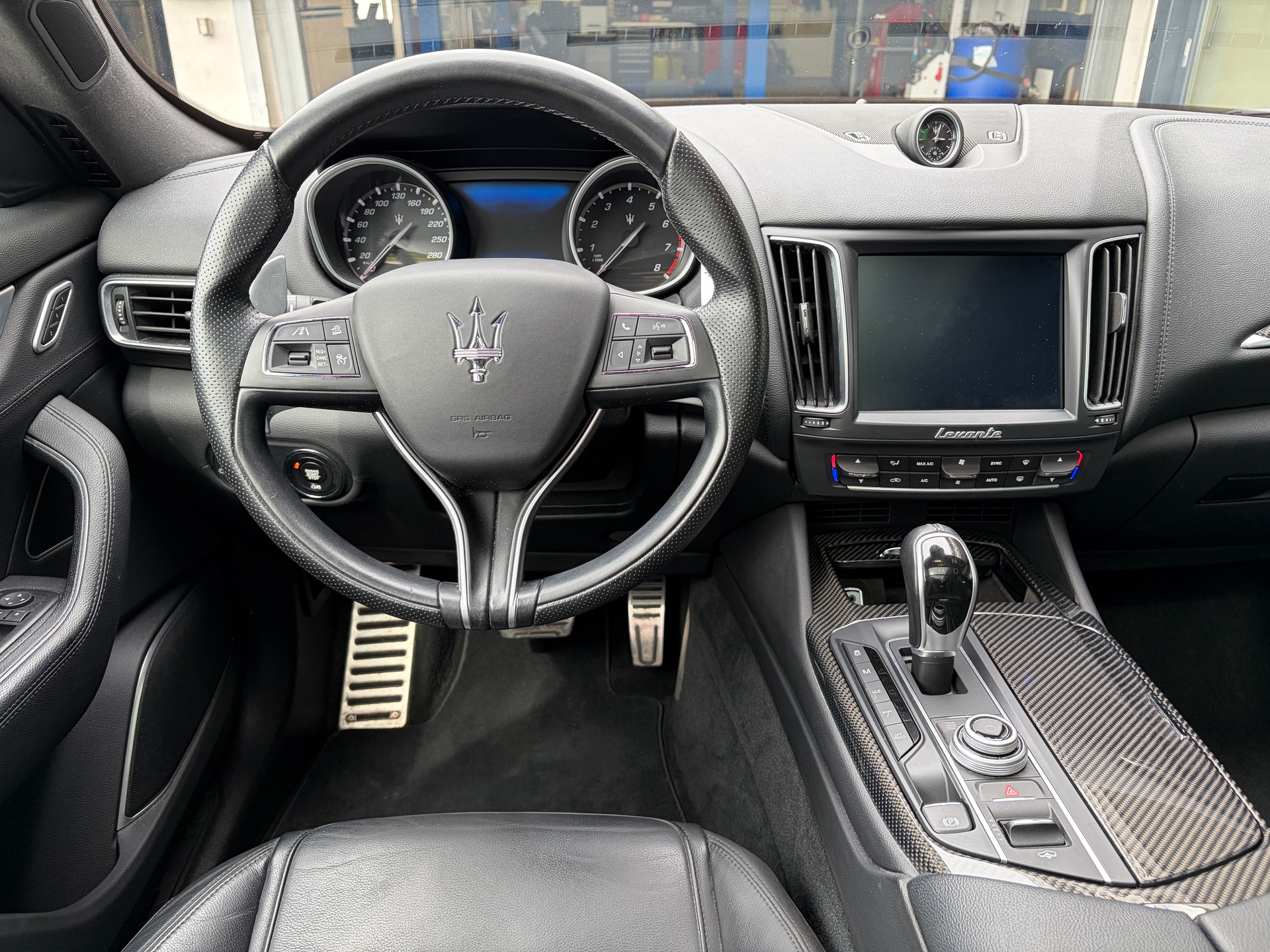 MASERATI Levante S 3.0V6 GranSport-image-6