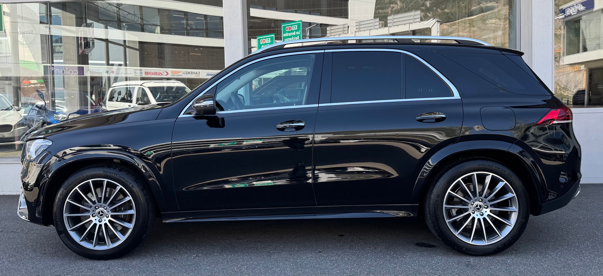 MERCEDES-BENZ GLE 350 de 4Matic AMG Line 9G-Tronic-image-2