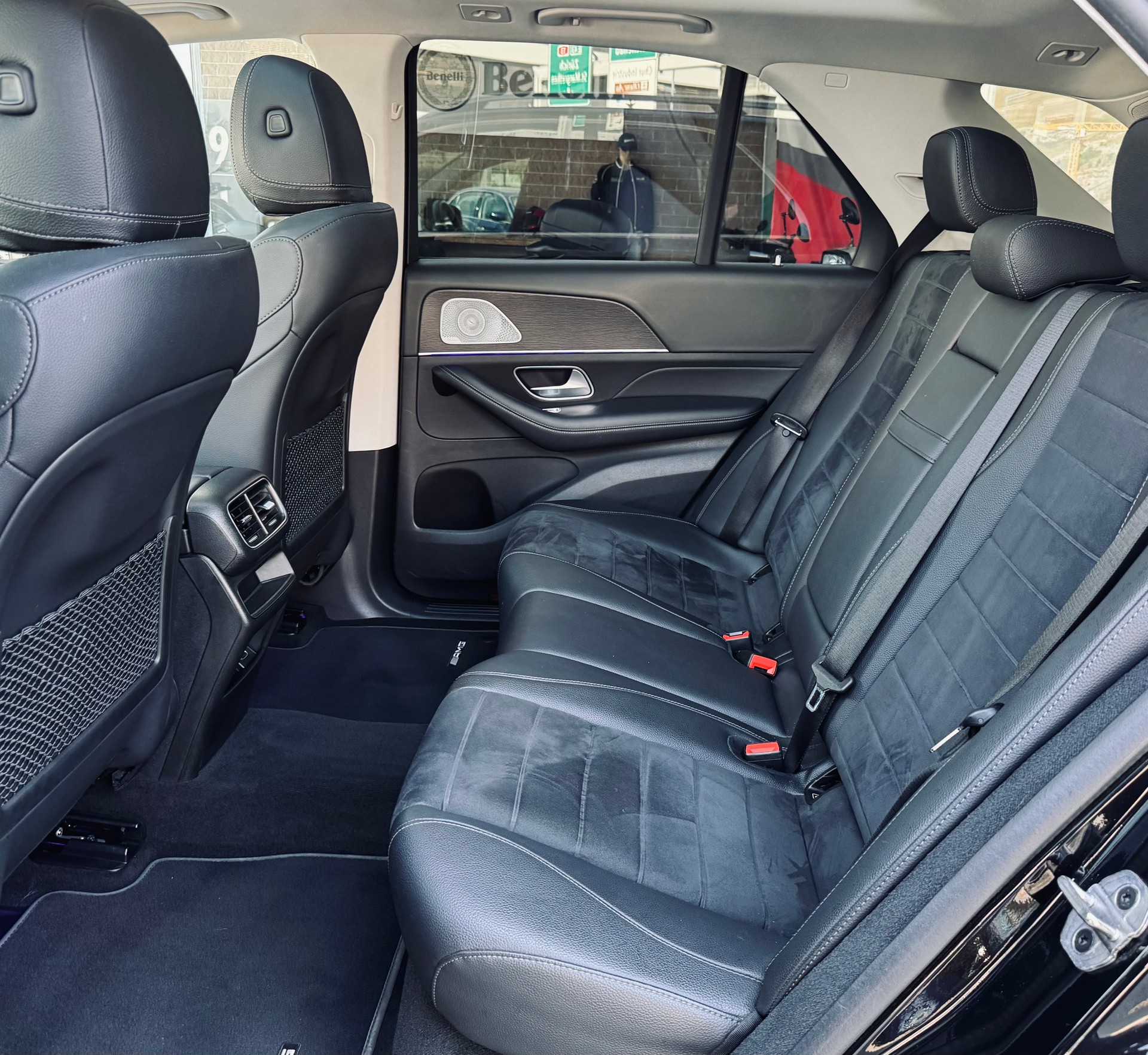 MERCEDES-BENZ GLE 350 de 4Matic AMG Line 9G-Tronic-image-10