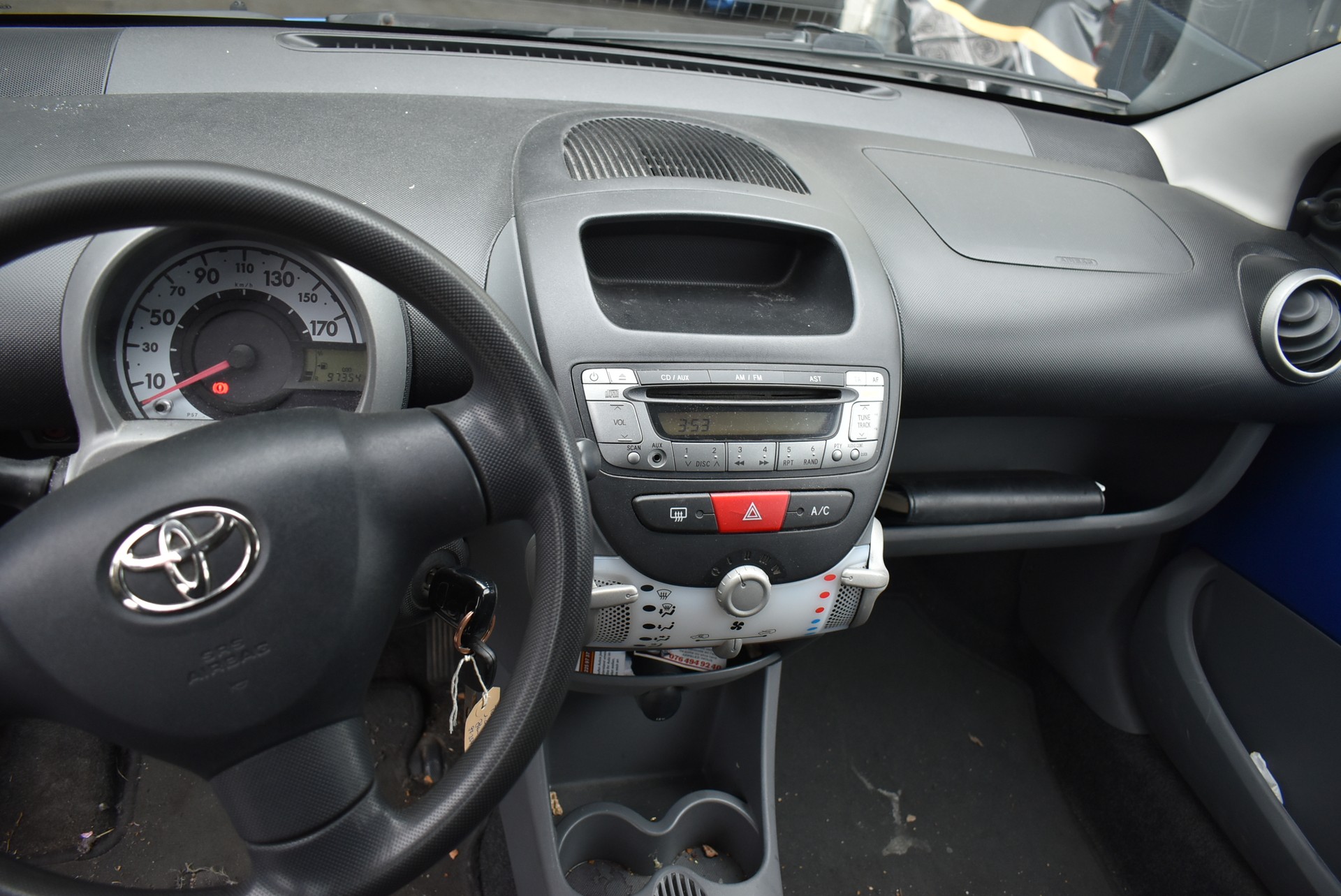TOYOTA Aygo 1.0 Linea Terra-image-2