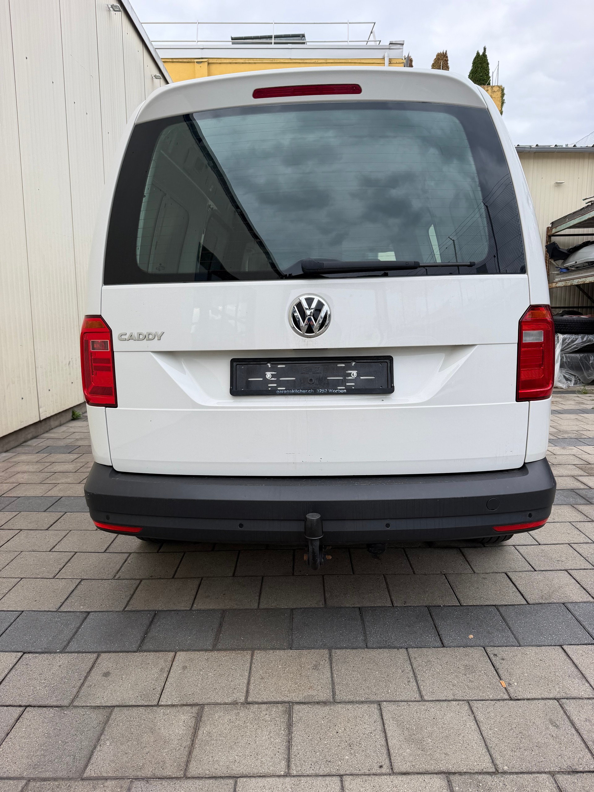 VW Caddy Maxi 2.0TDI Entry BlueMotion Technology-image-3