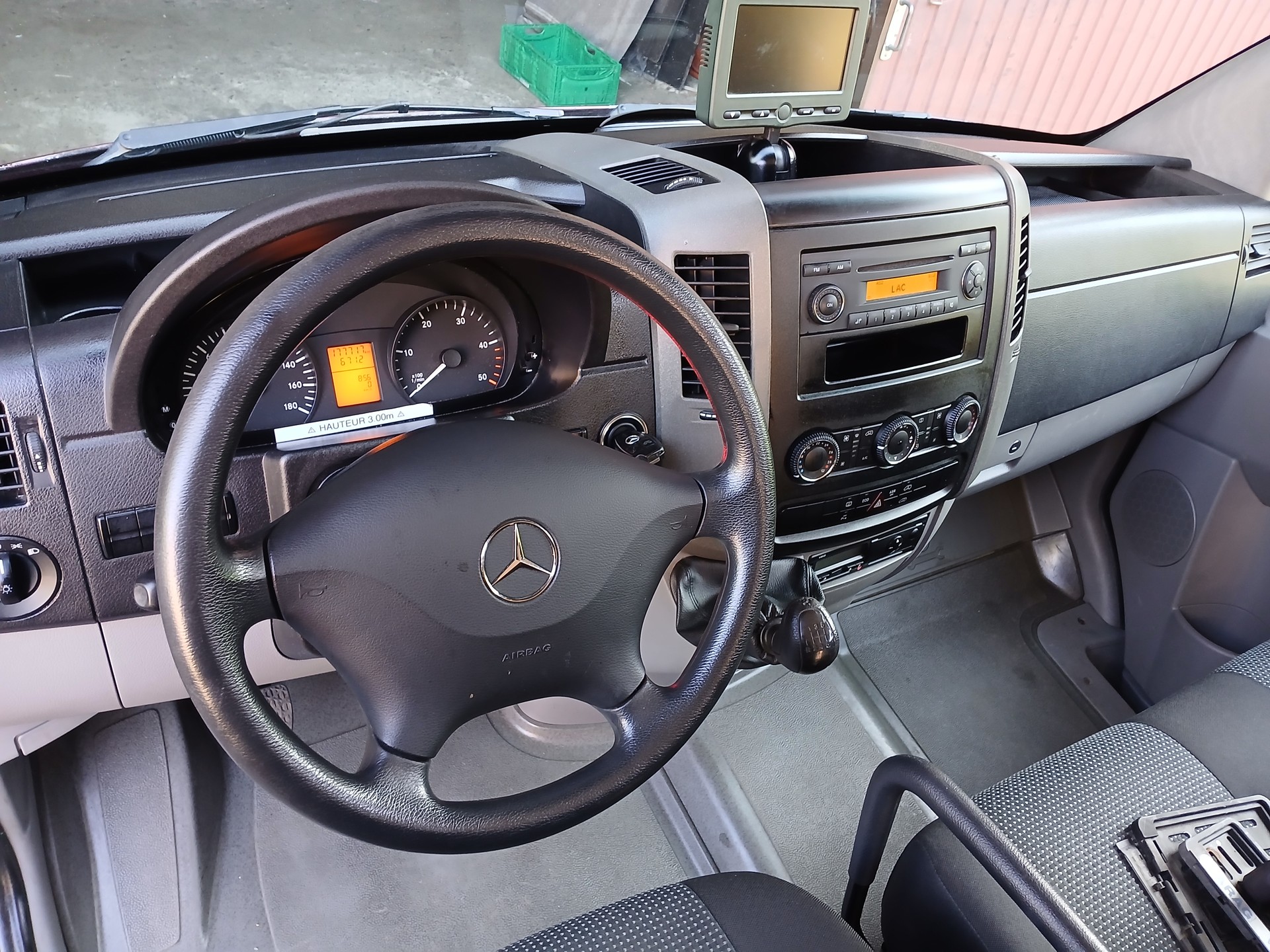 MERCEDES-BENZ Sprinter 313 CDI Standard-image-9