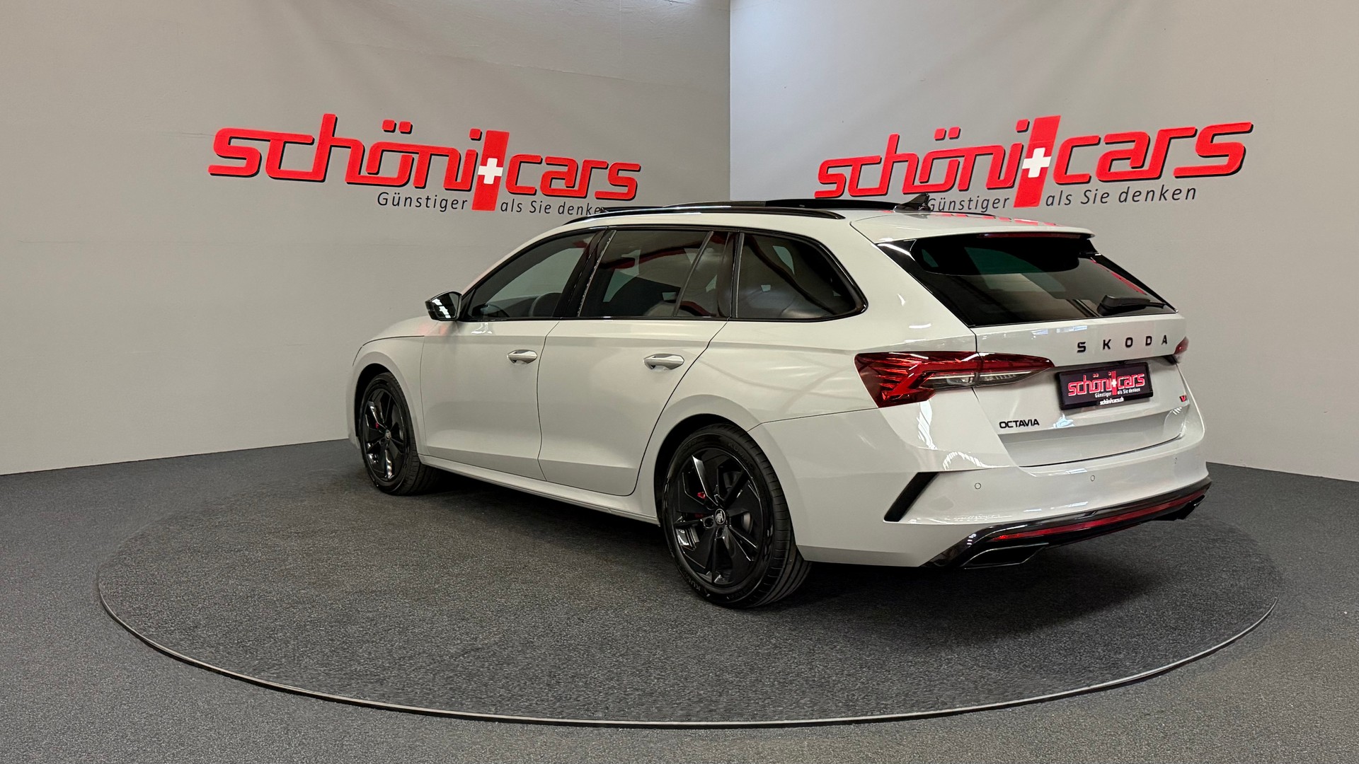 SKODA Octavia Combi 2.0 TSI DSG RS-showroom-element-3