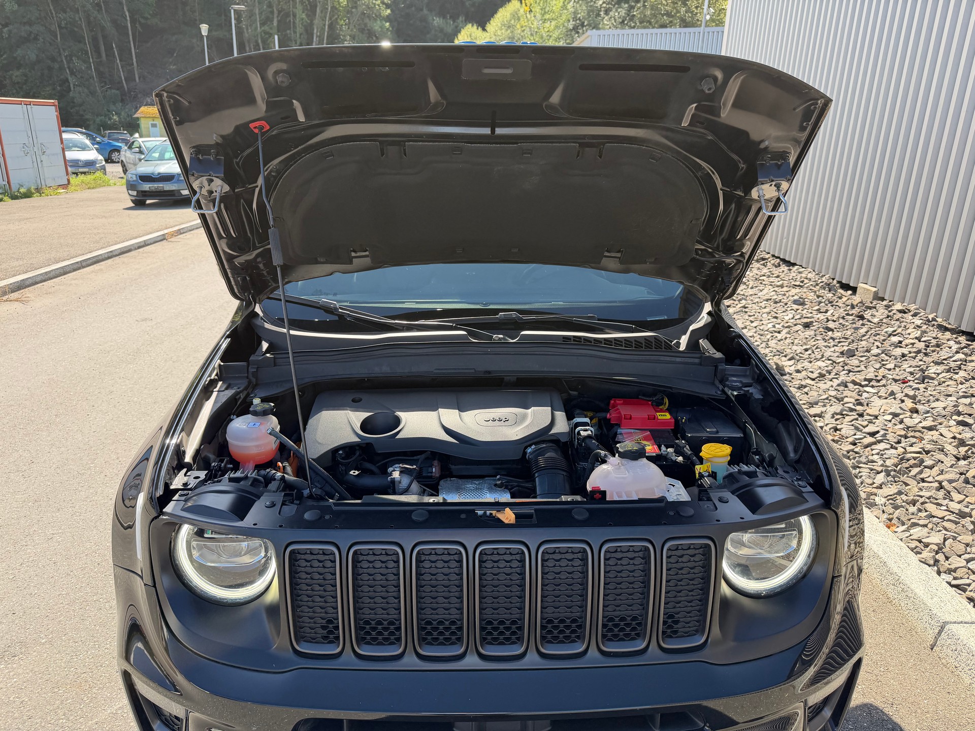 JEEP Renegade 1.3 T PHEV S AWD-image-36