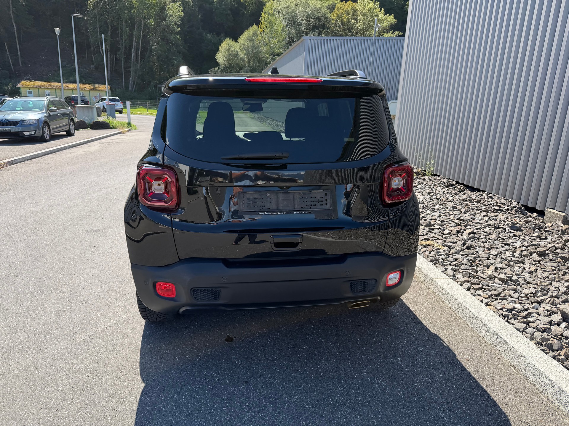 JEEP Renegade 1.3 T PHEV S AWD-image-3