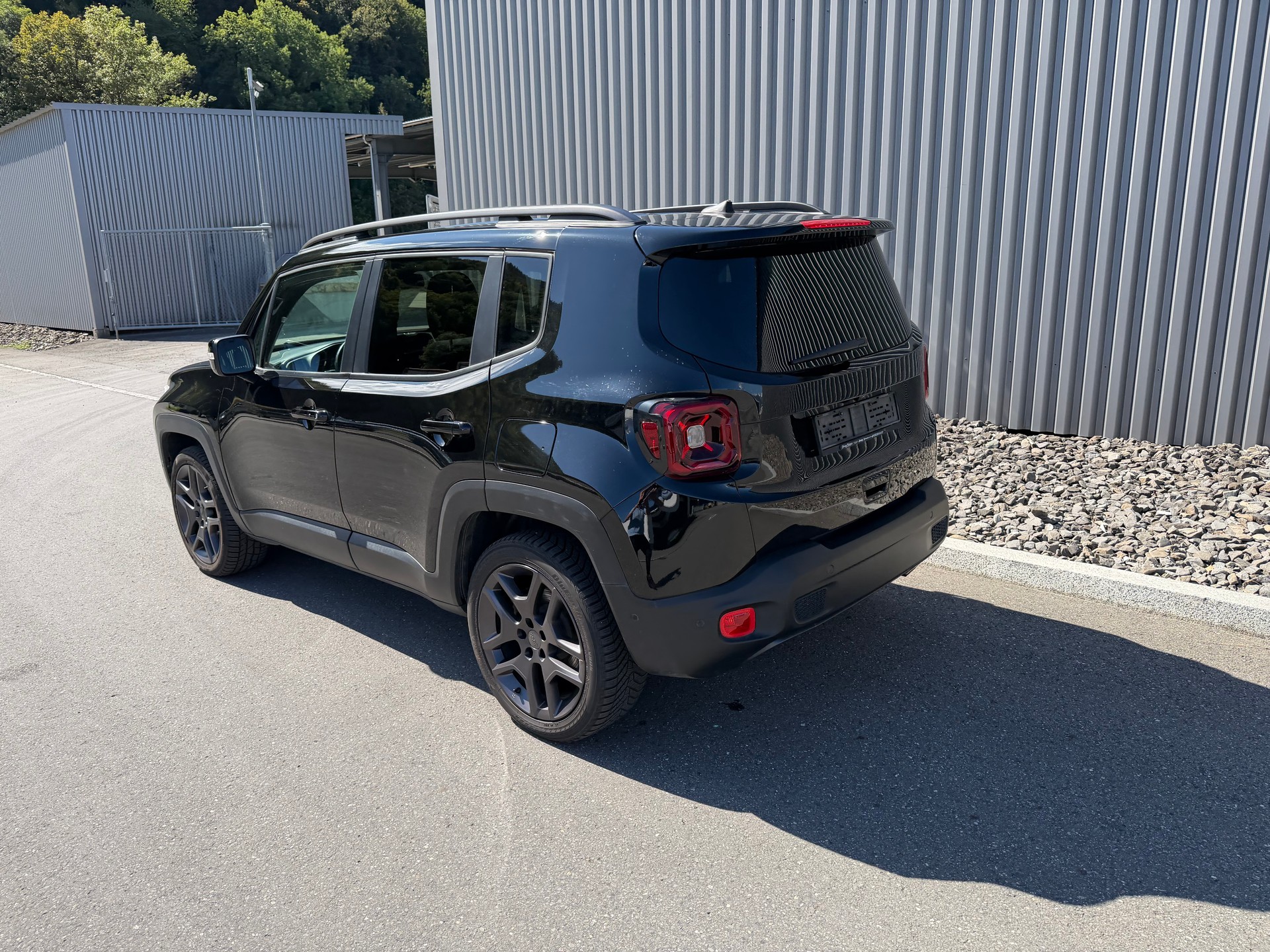 JEEP Renegade 1.3 T PHEV S AWD-image-2