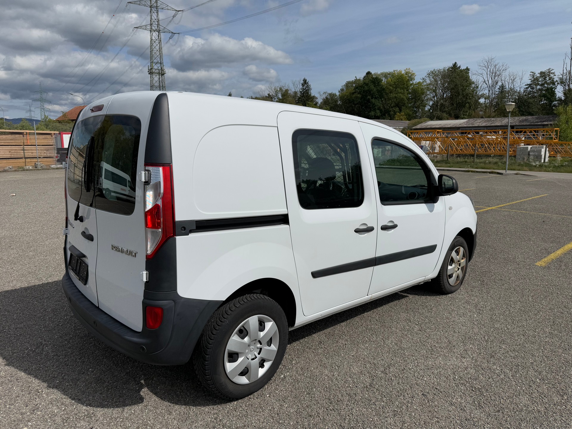 RENAULT Kangoo Medium TCe 115 Business A-image-2