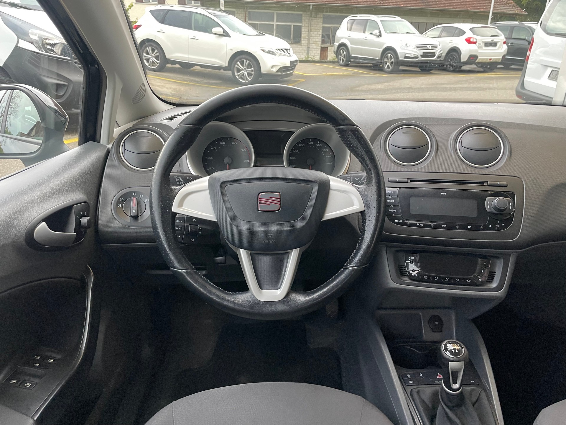 SEAT Ibiza 1.4 Style-image-9