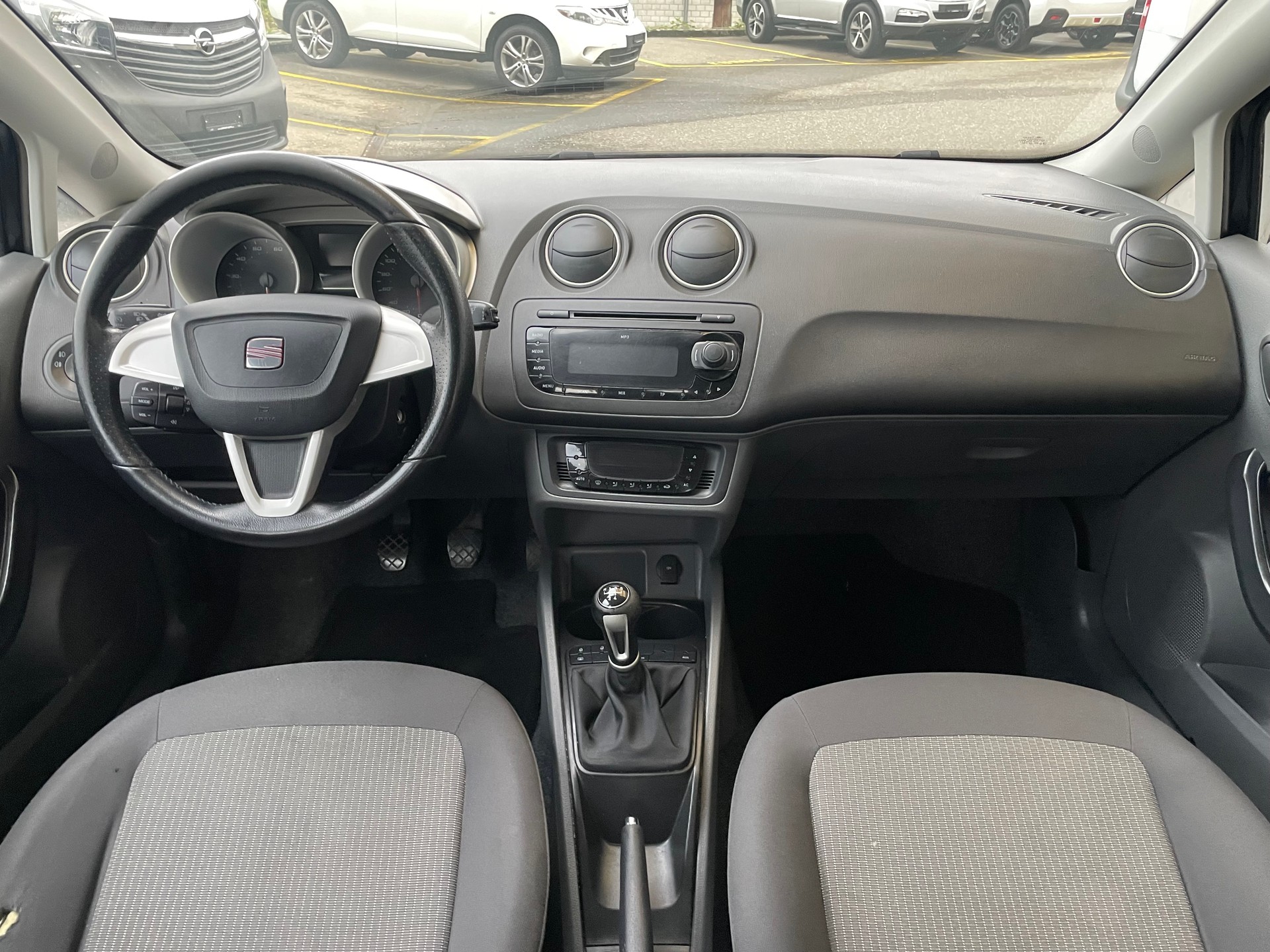 SEAT Ibiza 1.4 Style-image-8