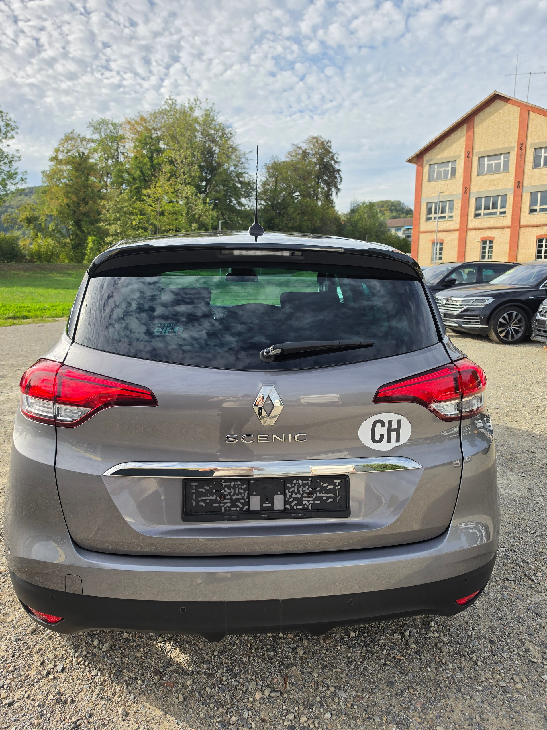 RENAULT Scénic 1.6 dCi Initiale Paris EDC-image-6