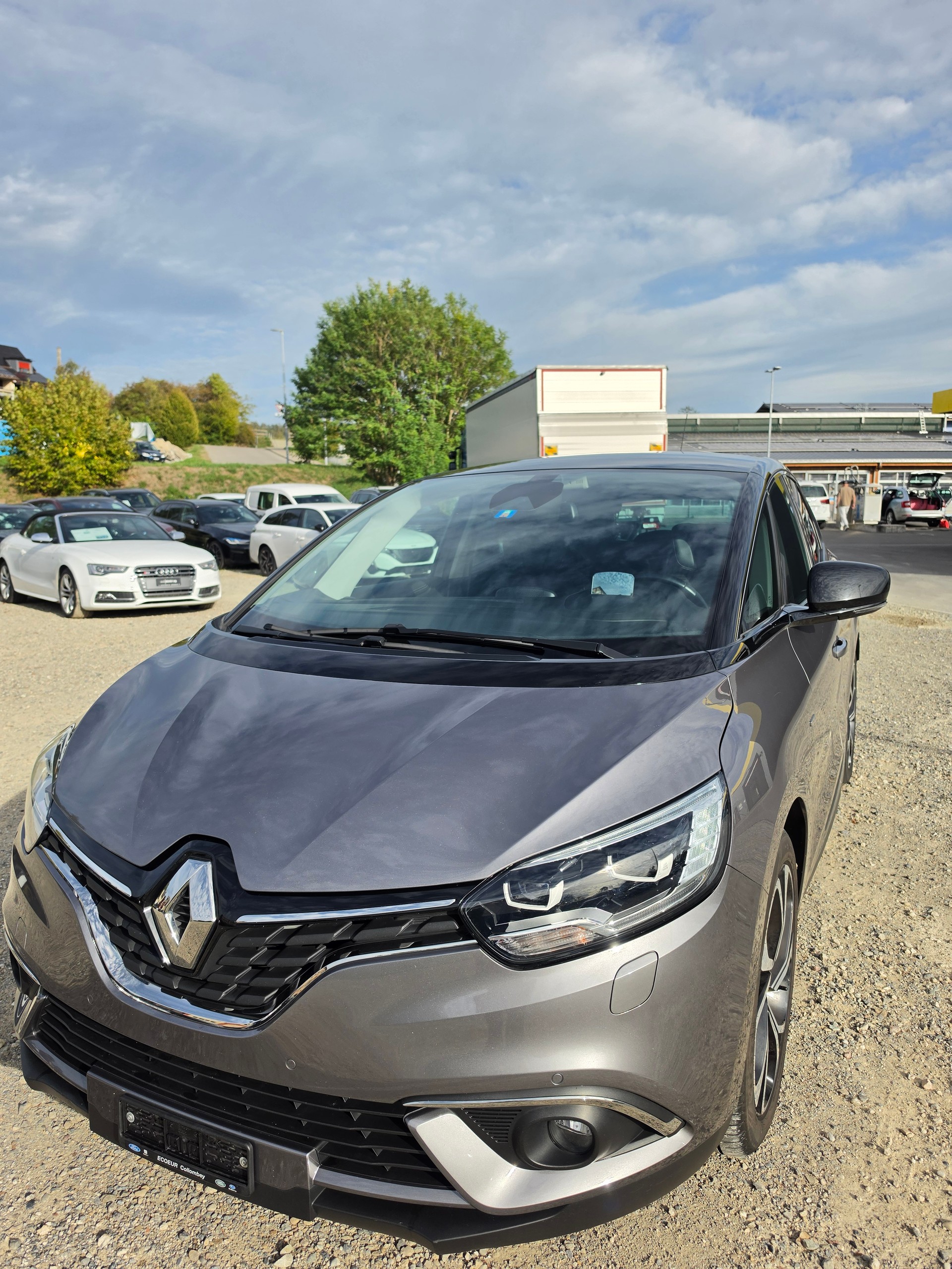 RENAULT Scénic 1.6 dCi Initiale Paris EDC-image-0