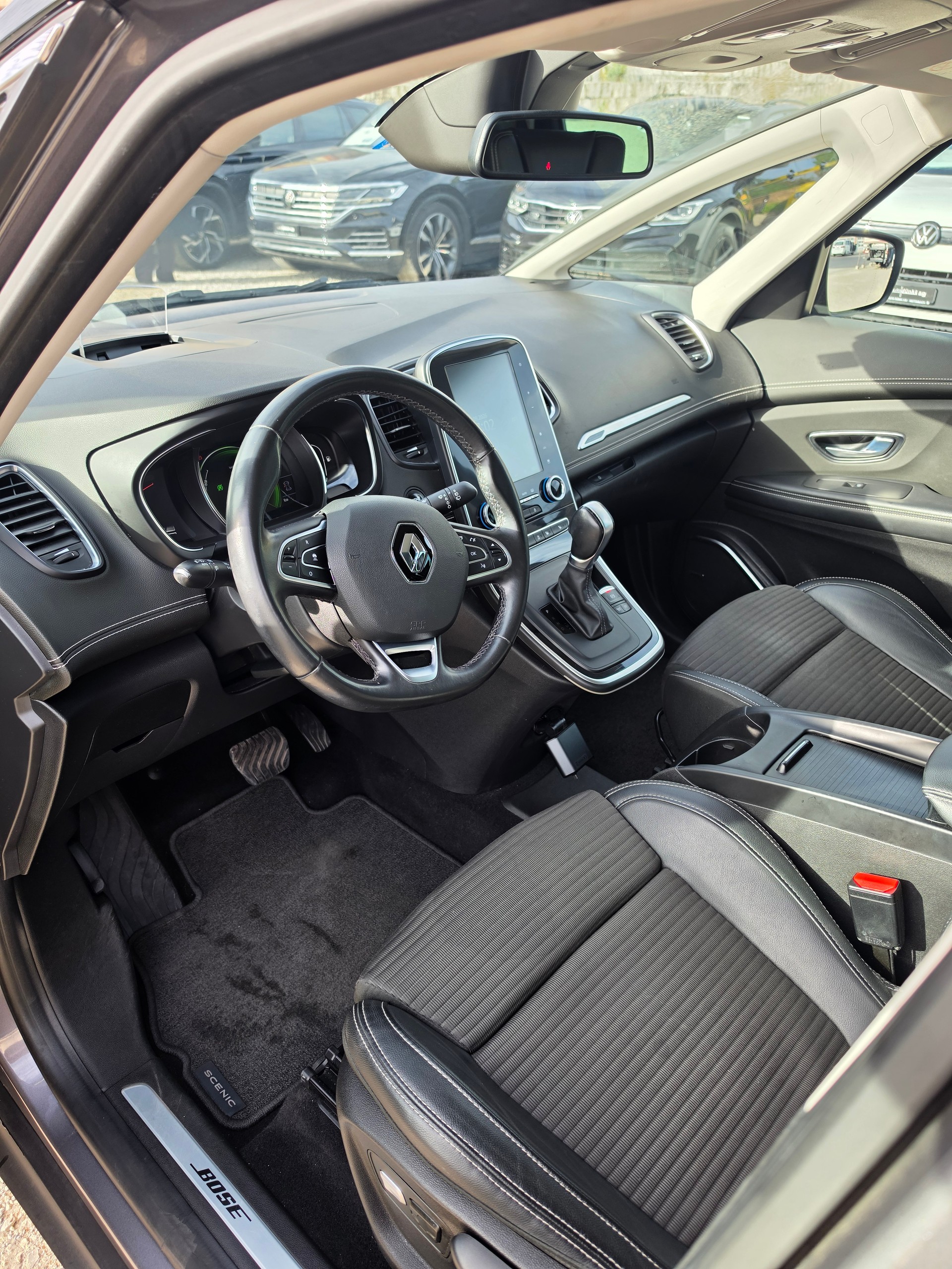 RENAULT Scénic 1.6 dCi Initiale Paris EDC-image-8