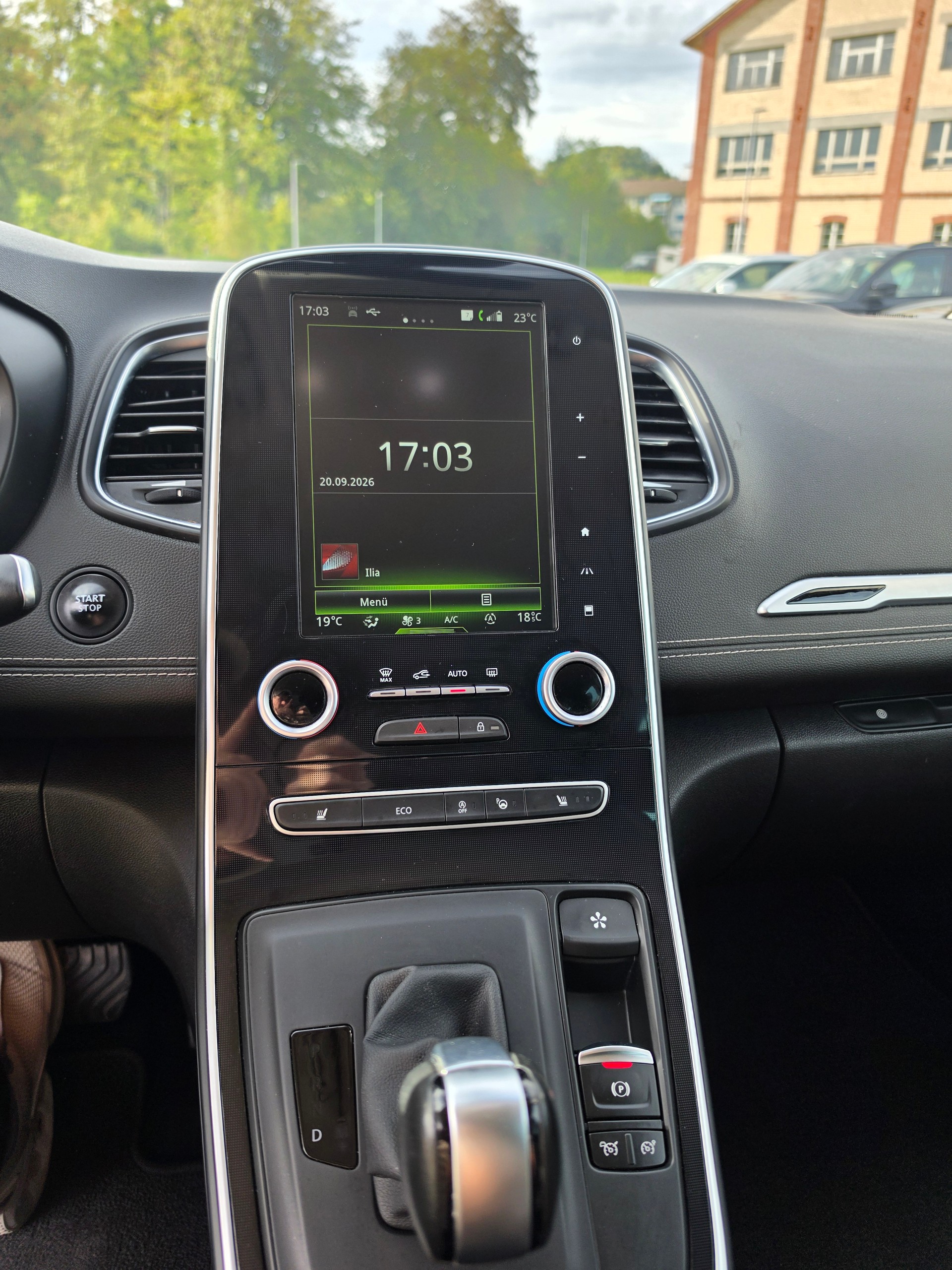 RENAULT Scénic 1.6 dCi Initiale Paris EDC-image-13