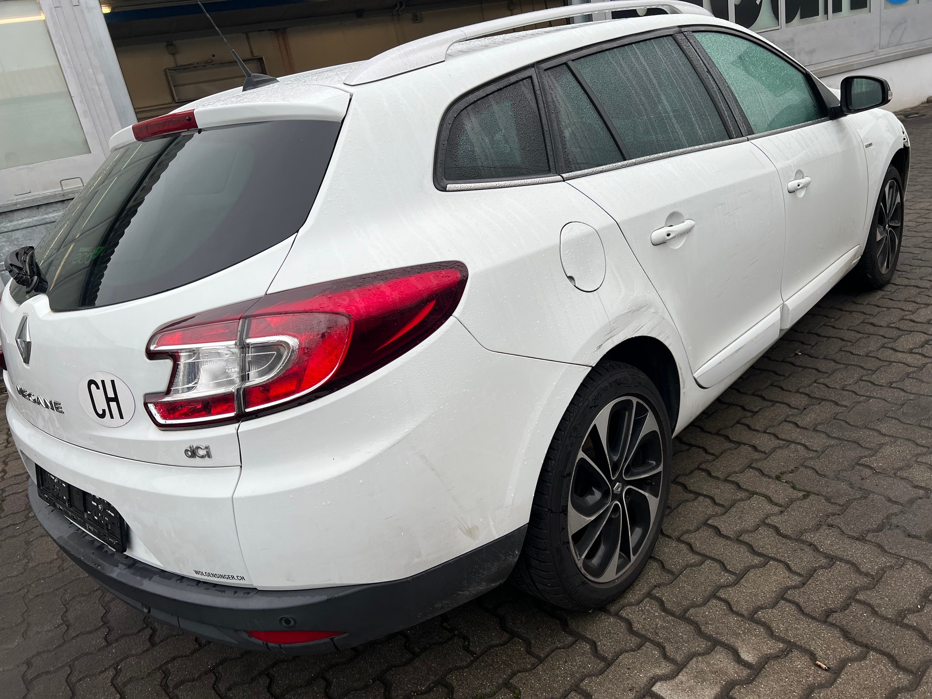 RENAULT Mégane Grandtour 1.5 dCi Bose-image-1
