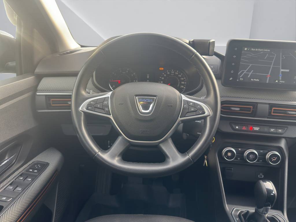 DACIA Sandero Stepway TCe 90 Comfort CVT-image-13