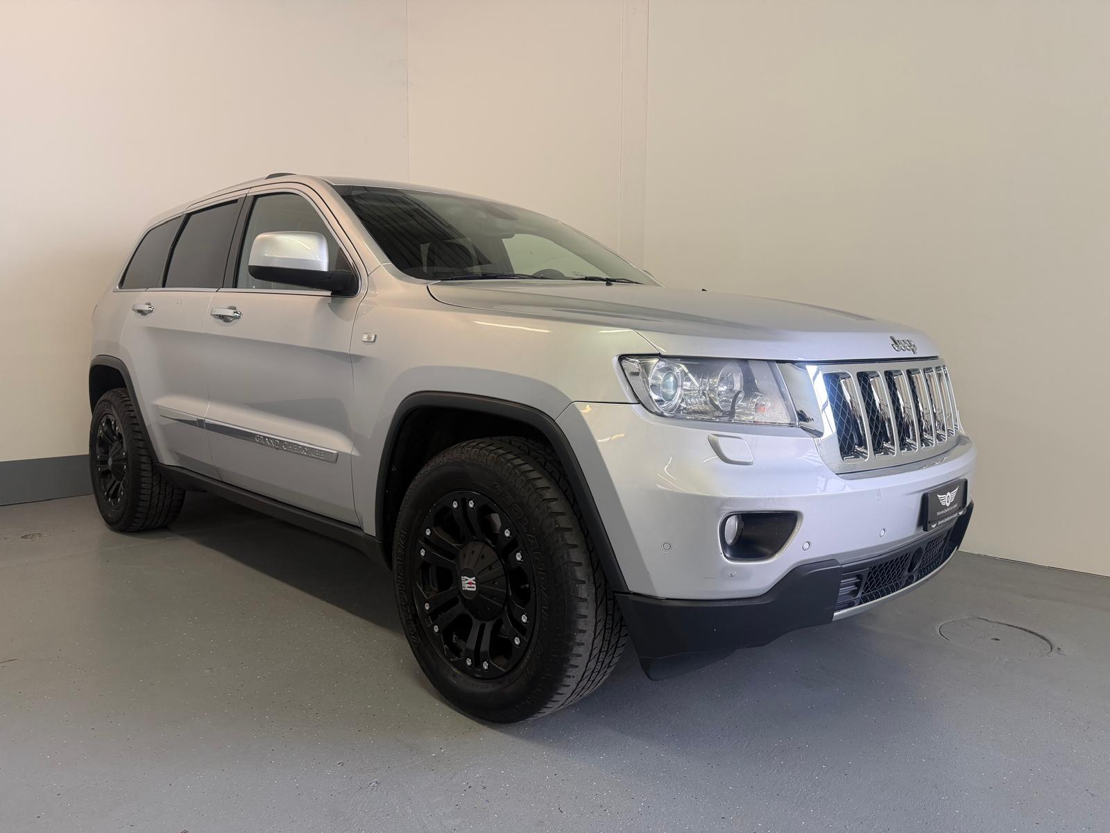 JEEP Grand Cherokee 3.0 CRD Overland Automatic-image-2